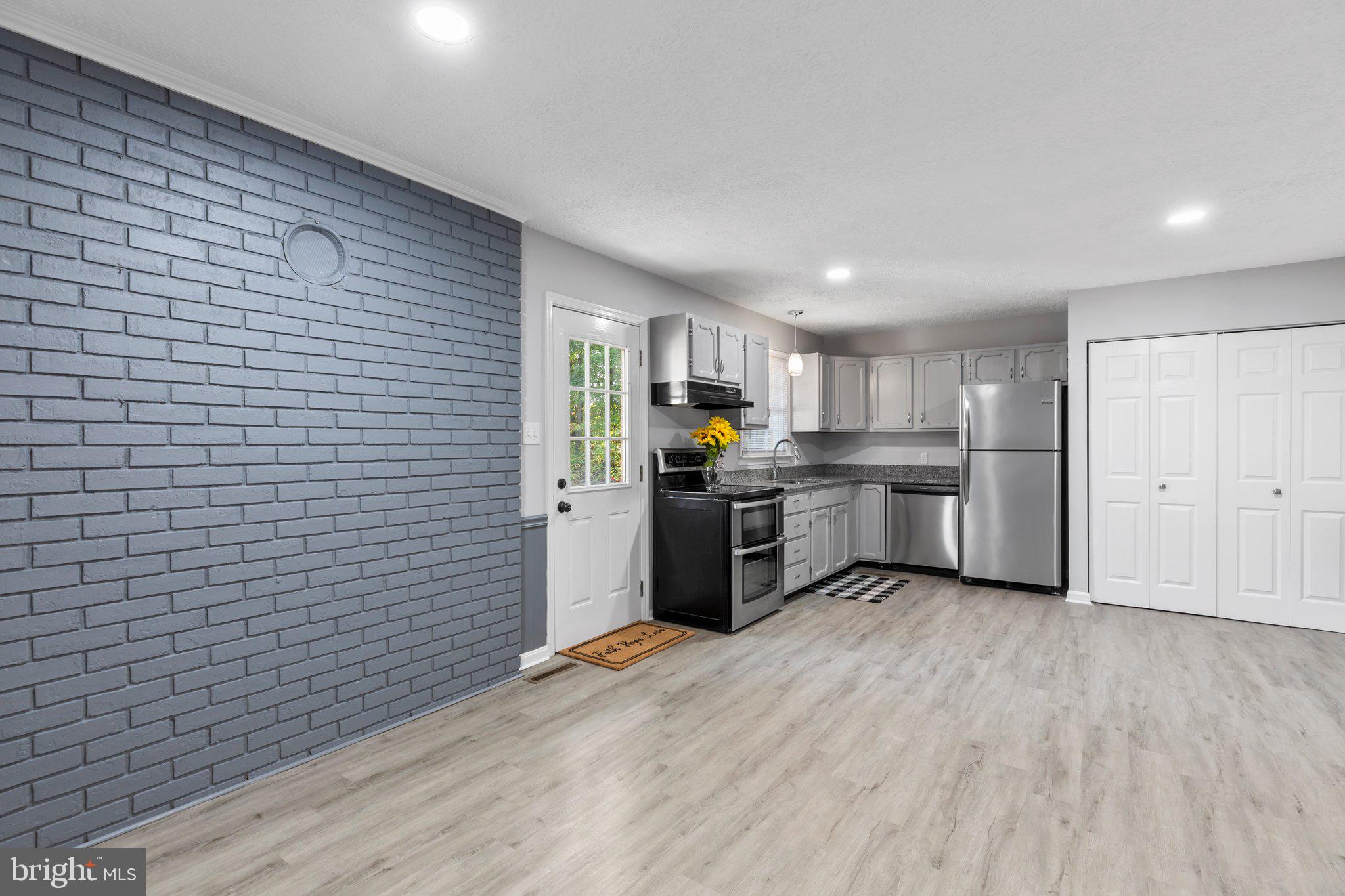 10607 Rollingwood DRIVE