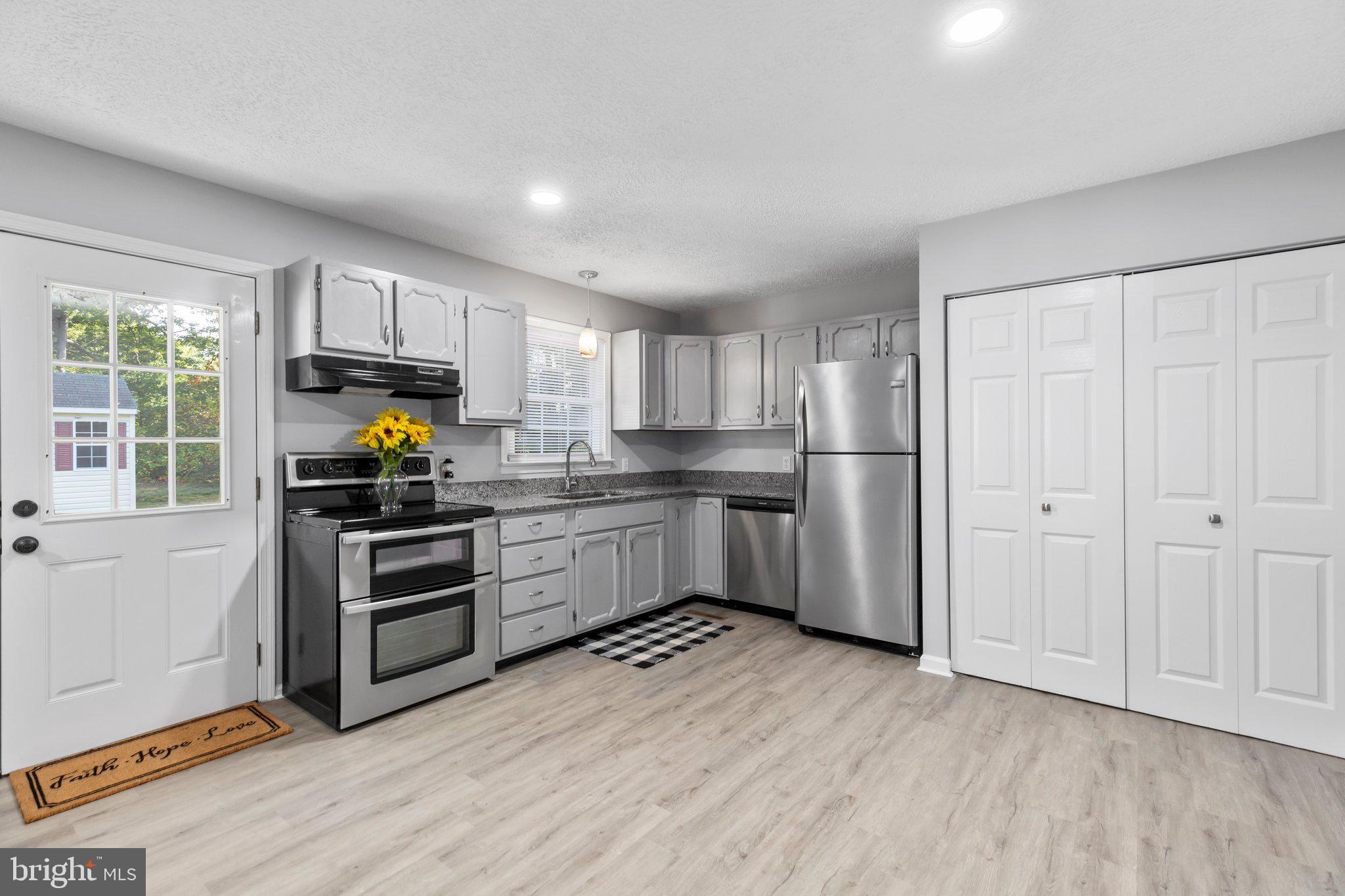 10607 Rollingwood DRIVE