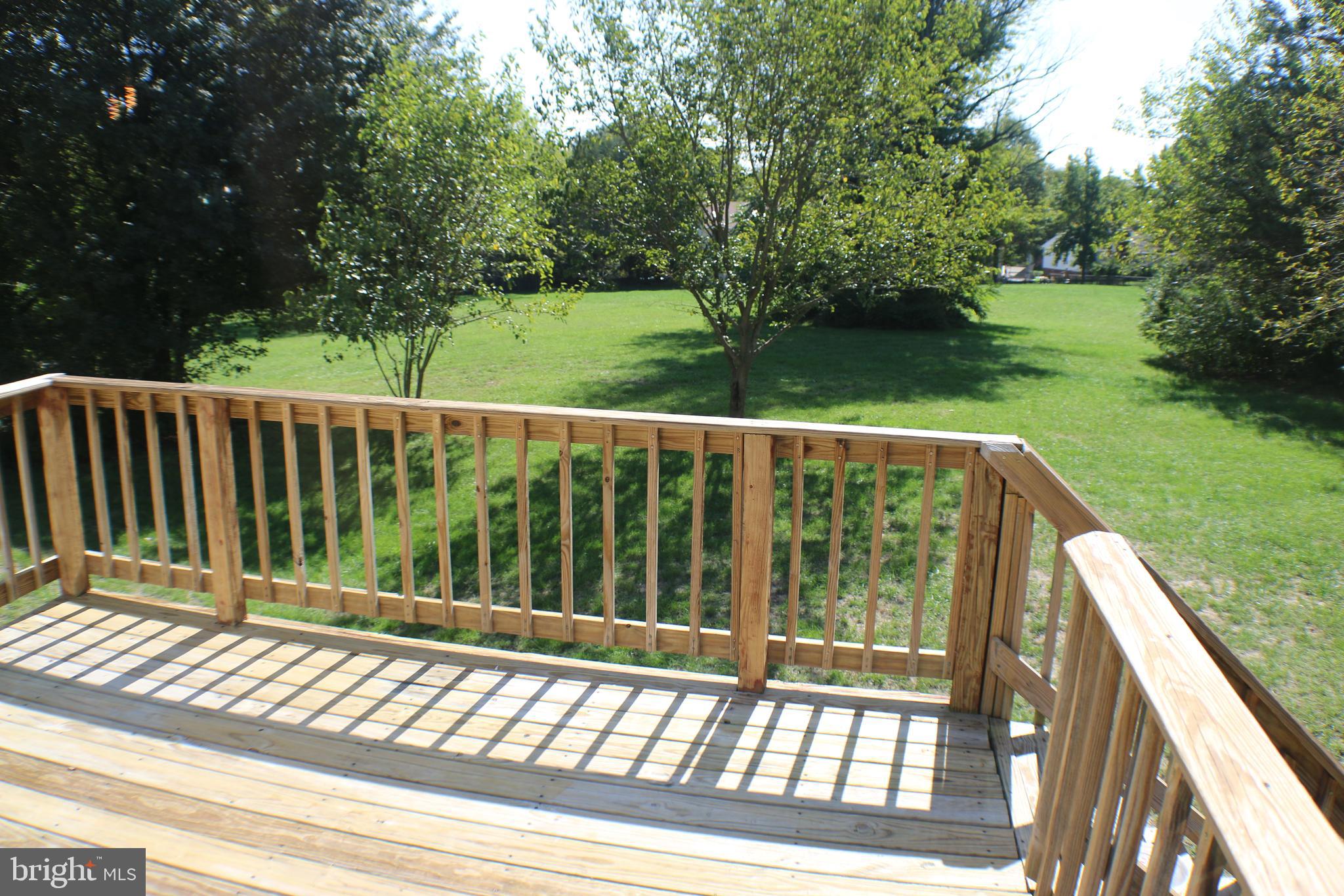 5077 MacNamara DRIVE