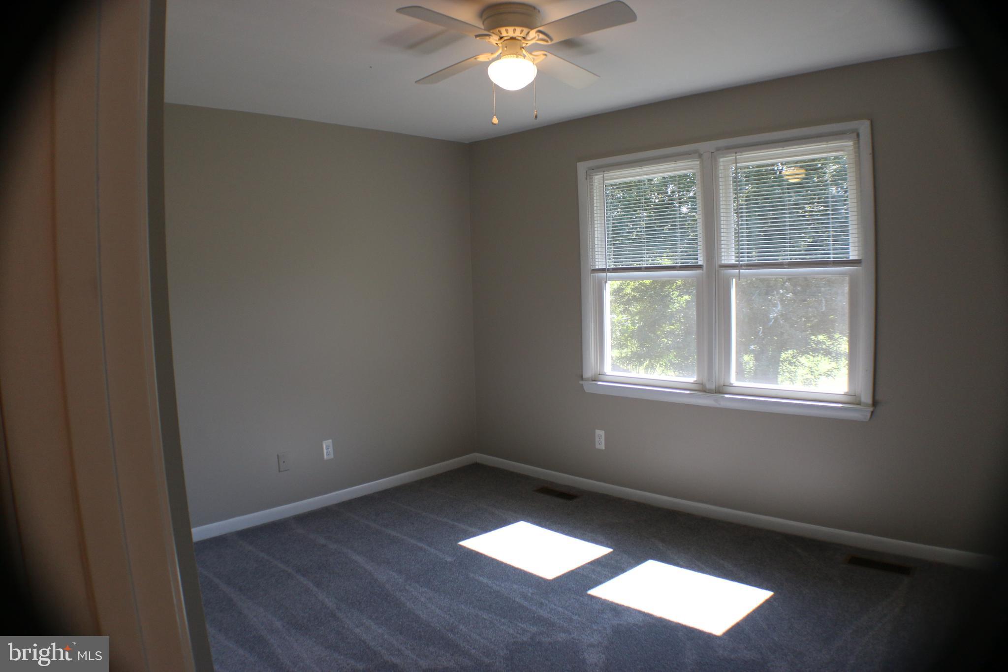 5077 MacNamara DRIVE