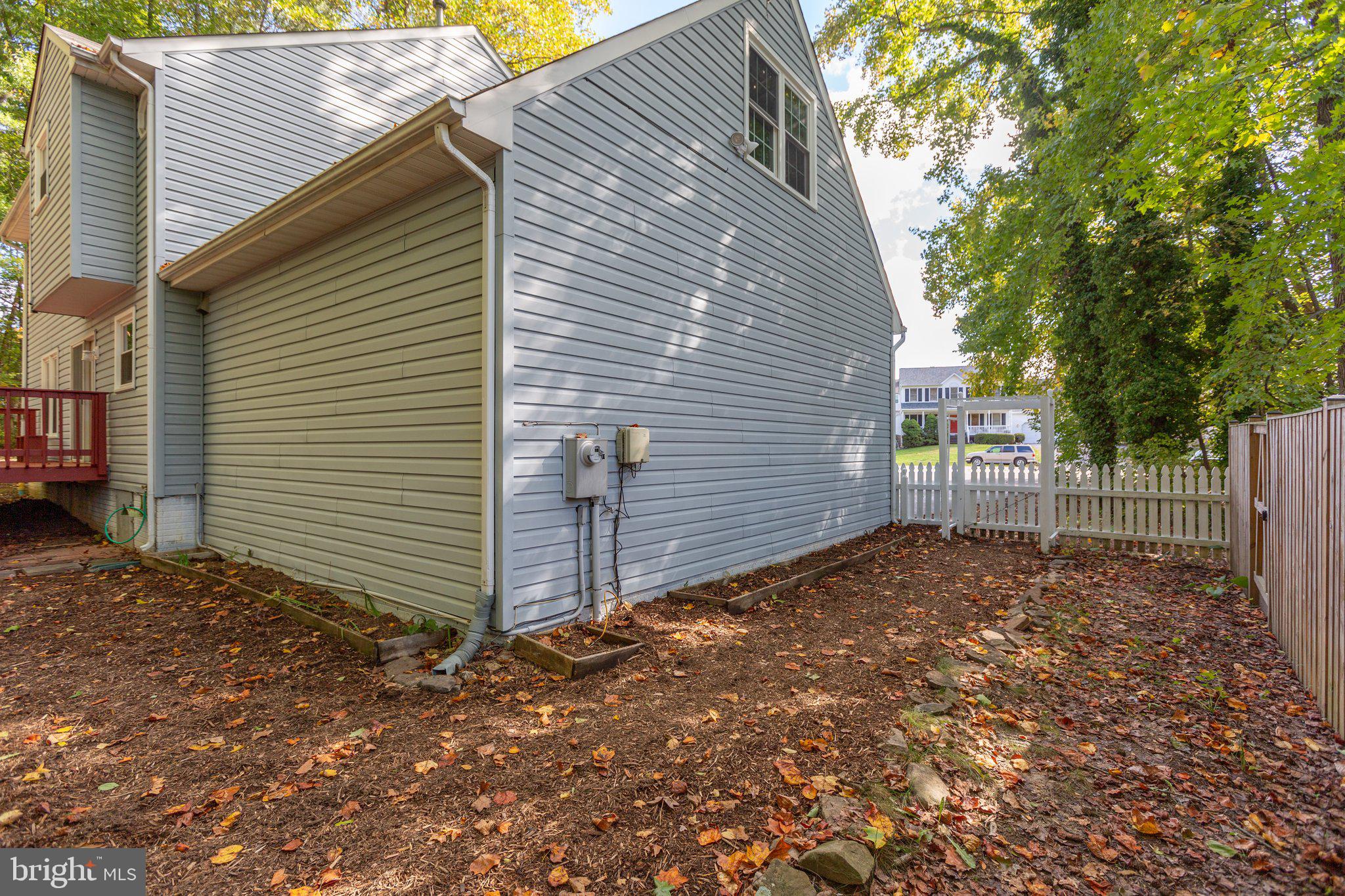 11704 Carnation COURT