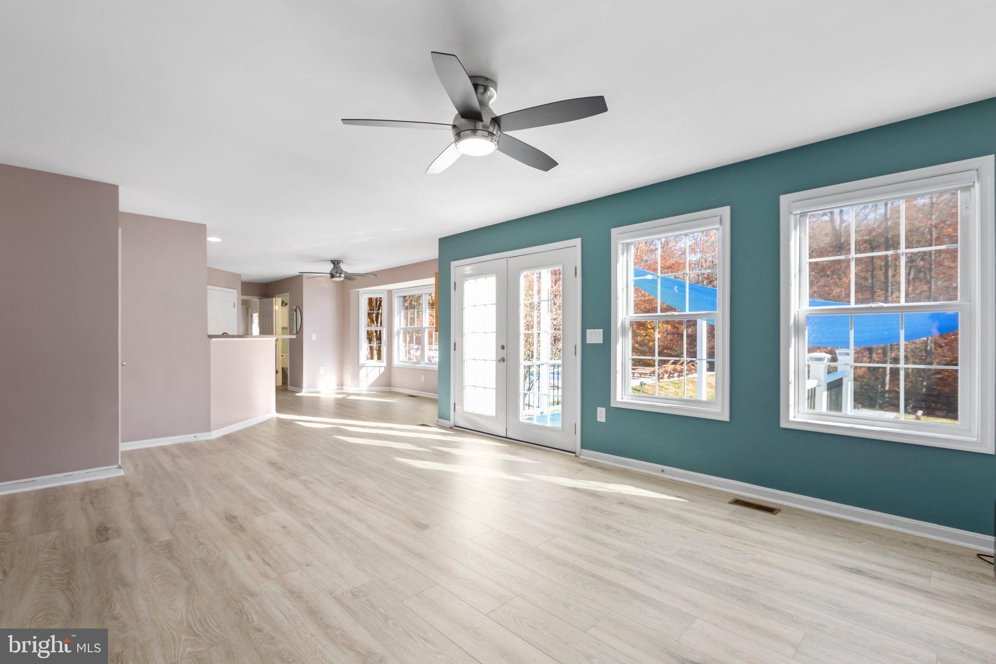 10705 Whispering WAY