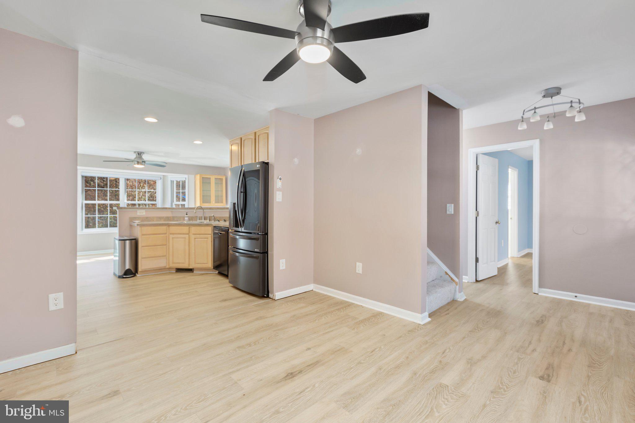 10705 Whispering WAY