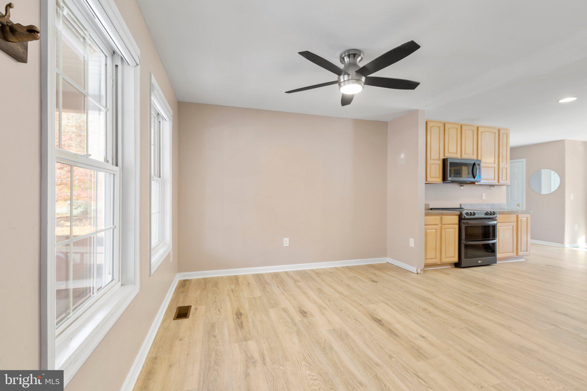 10705 Whispering WAY