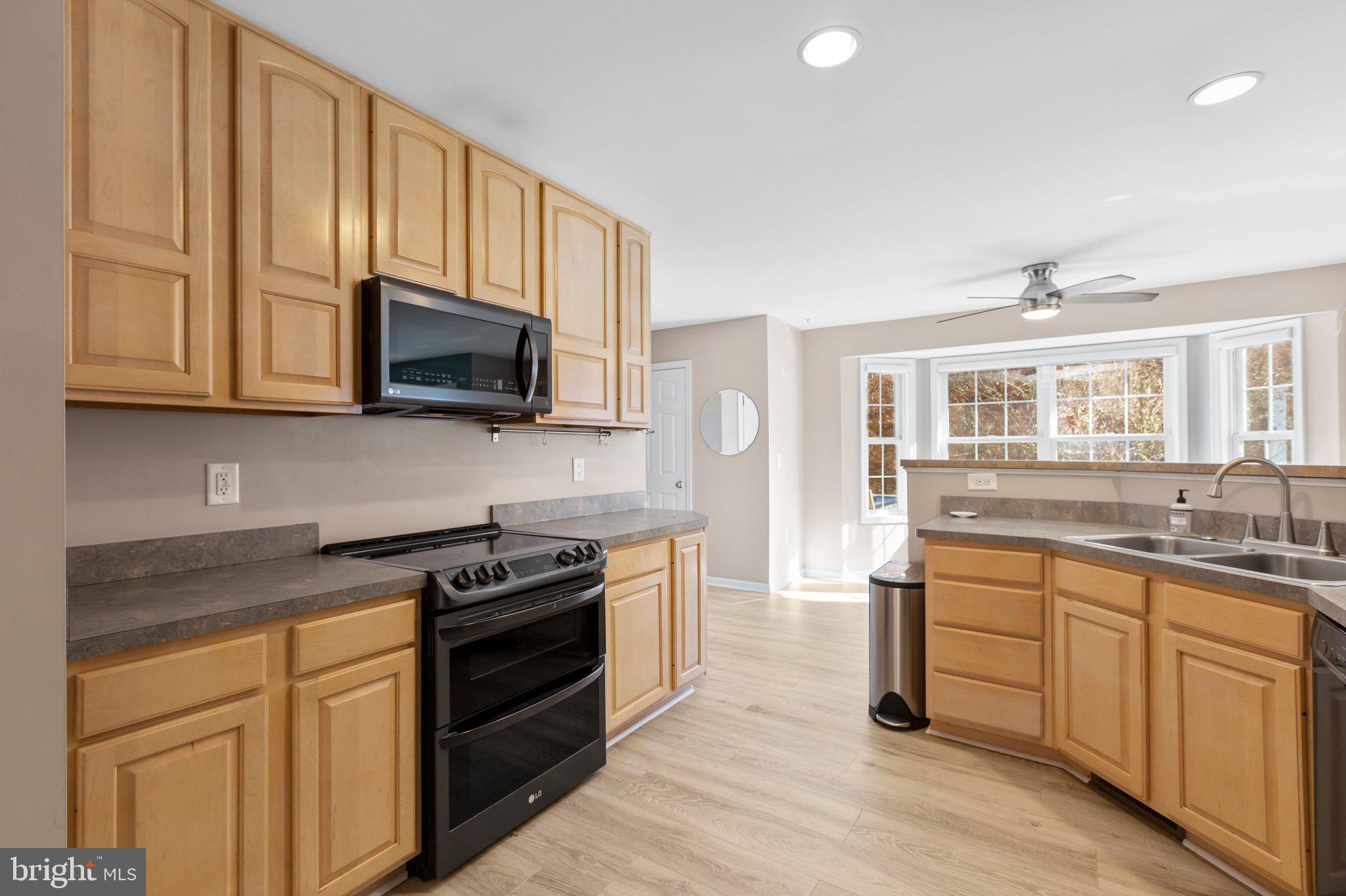 10705 Whispering WAY