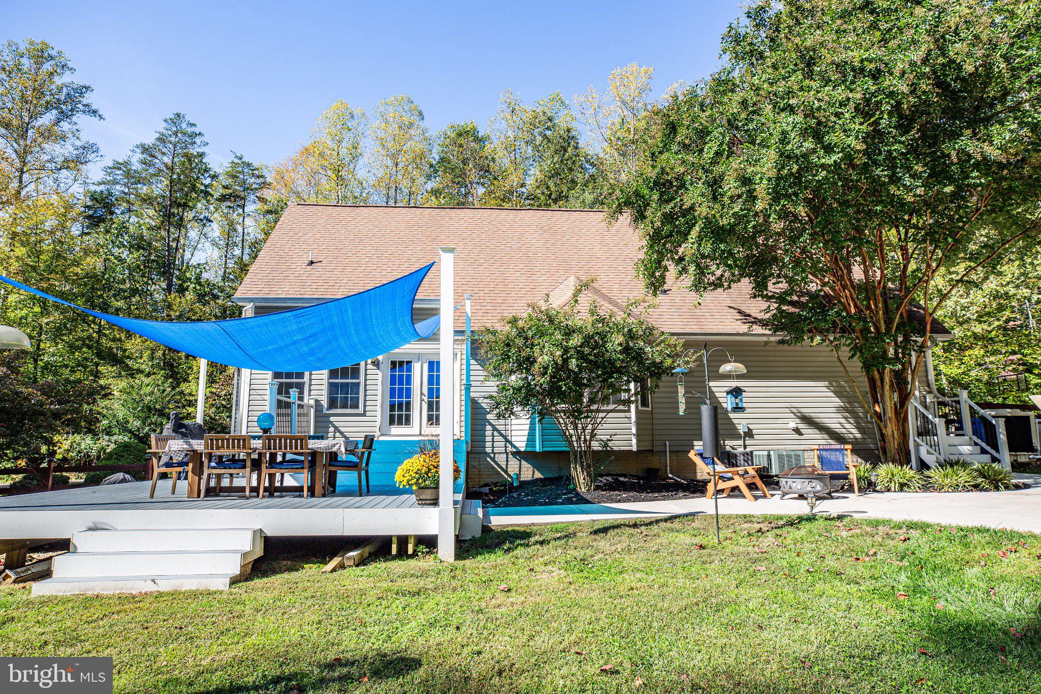 10705 Whispering WAY