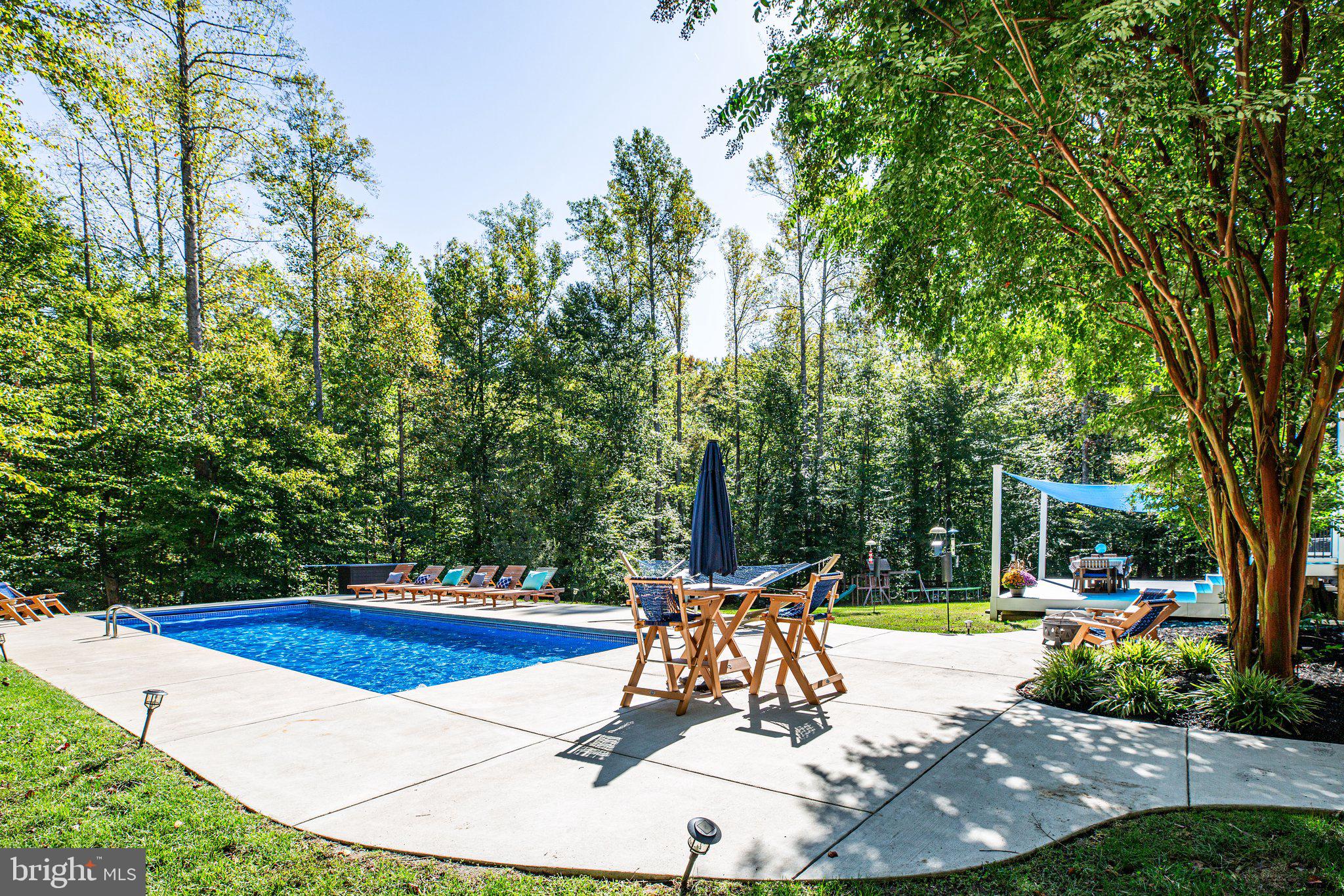 10705 Whispering WAY