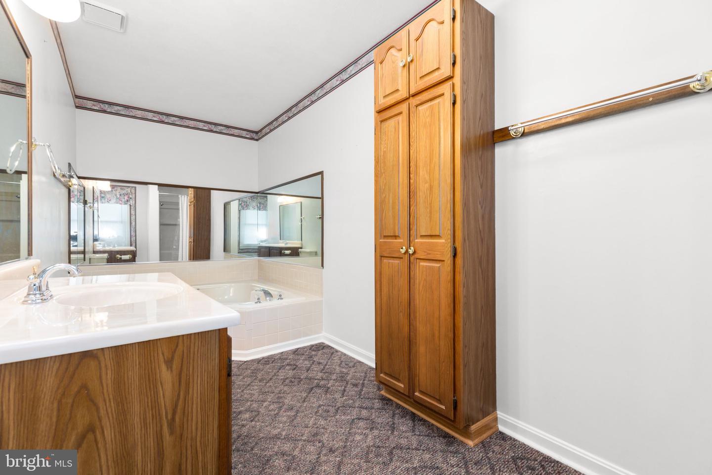 7220 Lord Barton DRIVE