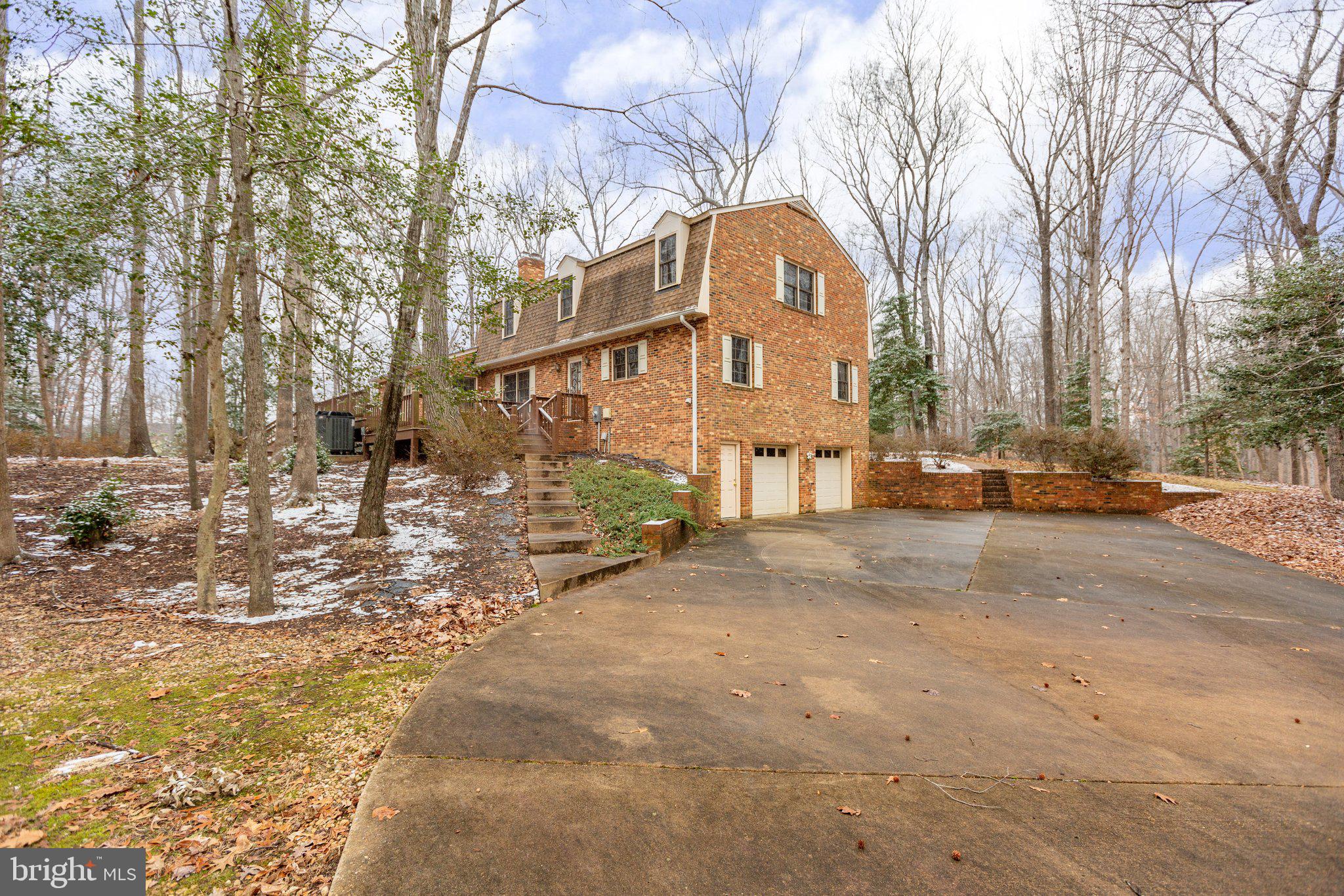 203 Ironwood LANE
