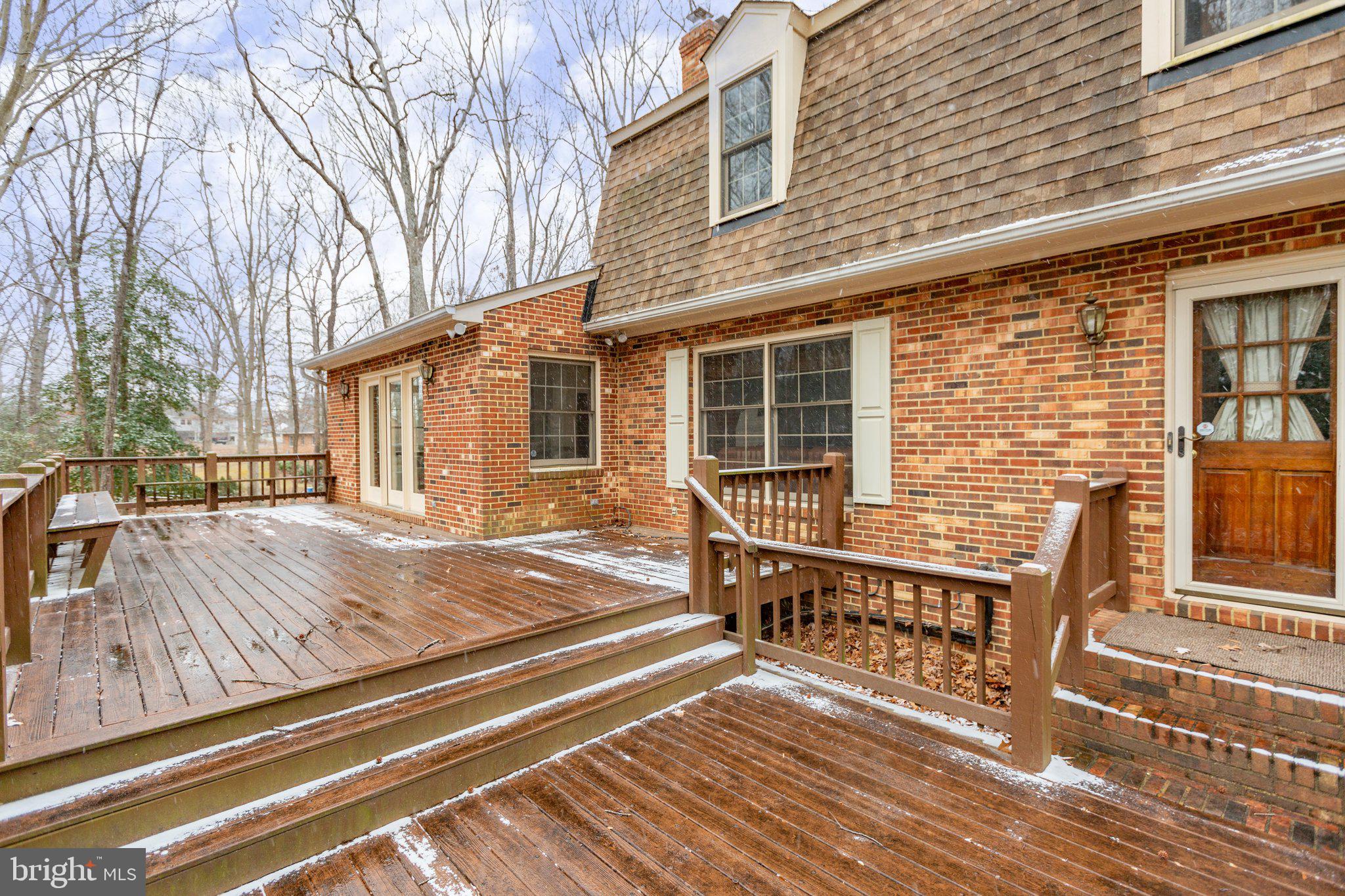 203 Ironwood LANE