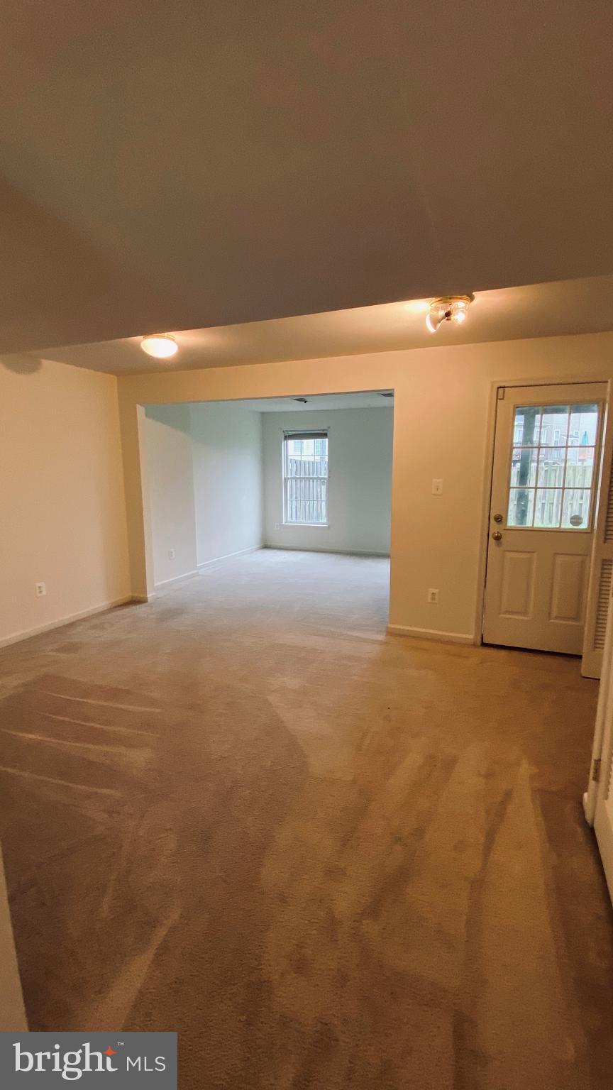 7108 Finch LANE