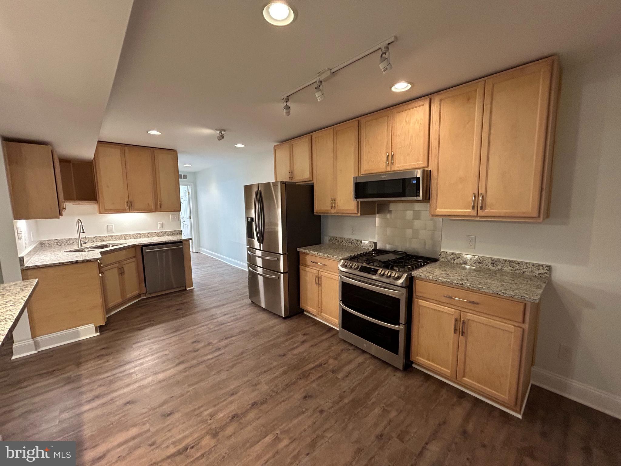4101 Corbin Hall Lane Unit: BASEMENT APARTMENT
