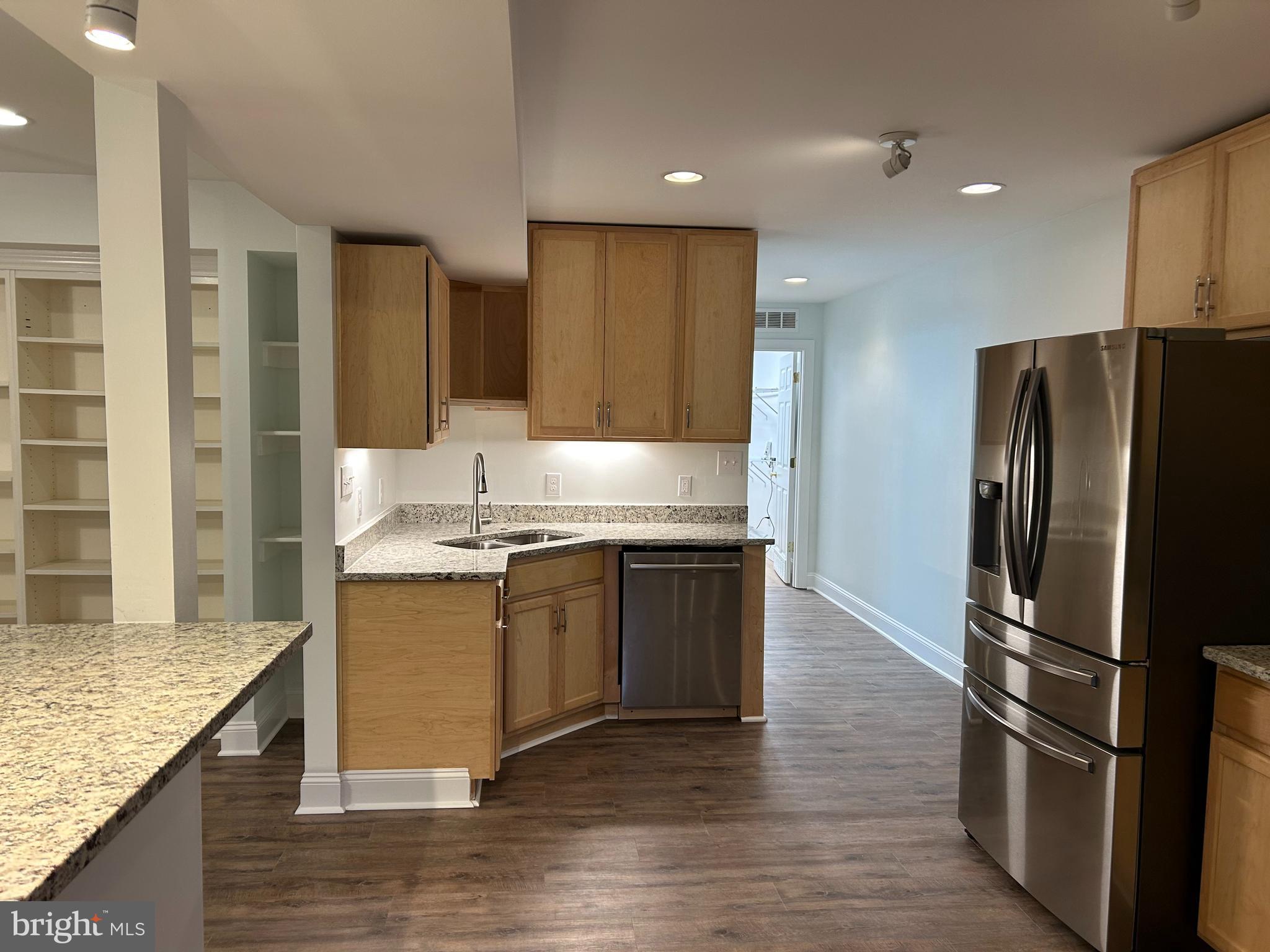 4101 Corbin Hall Lane Unit: BASEMENT APARTMENT
