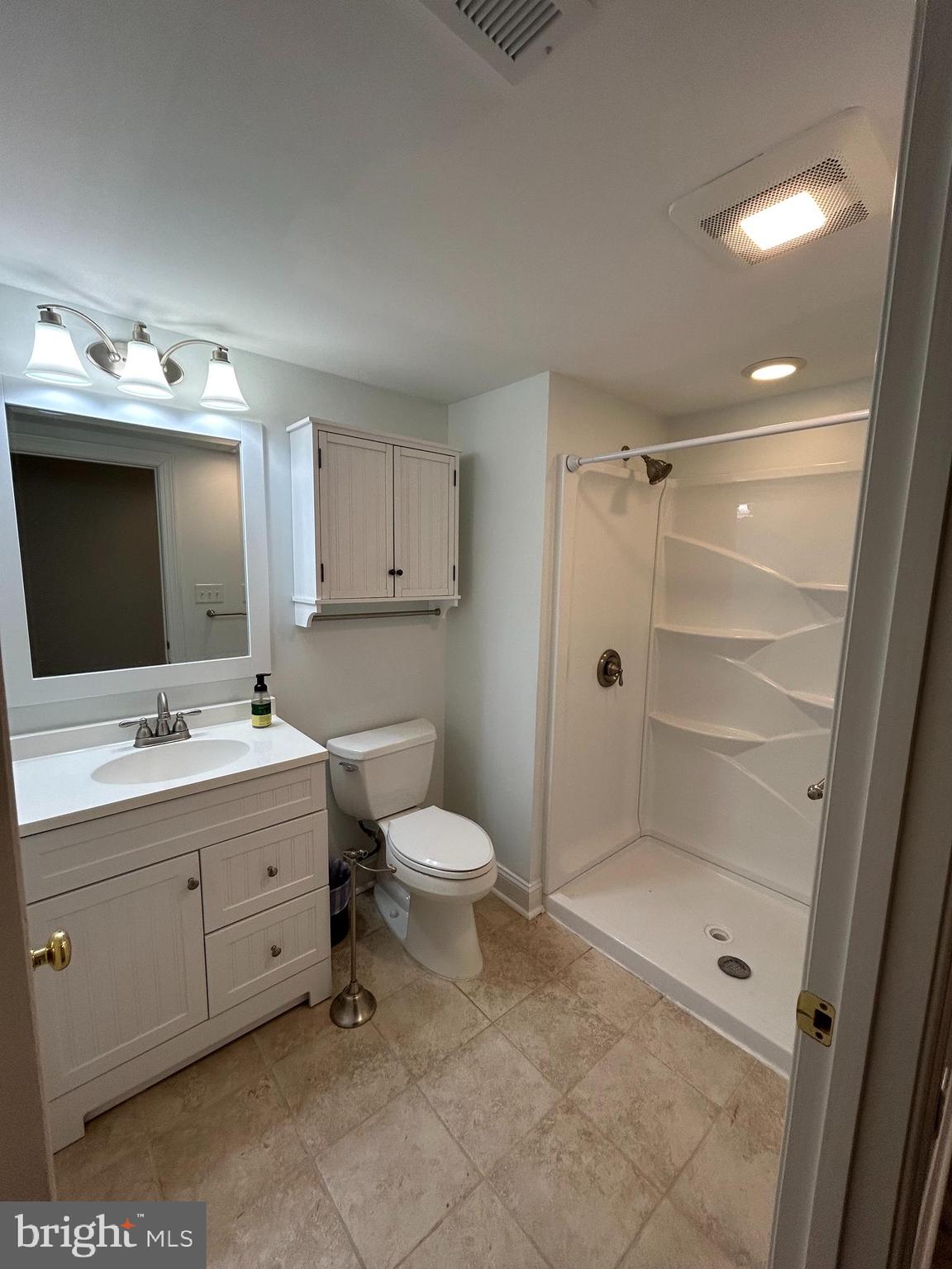 4101 Corbin Hall Lane Unit: BASEMENT APARTMENT
