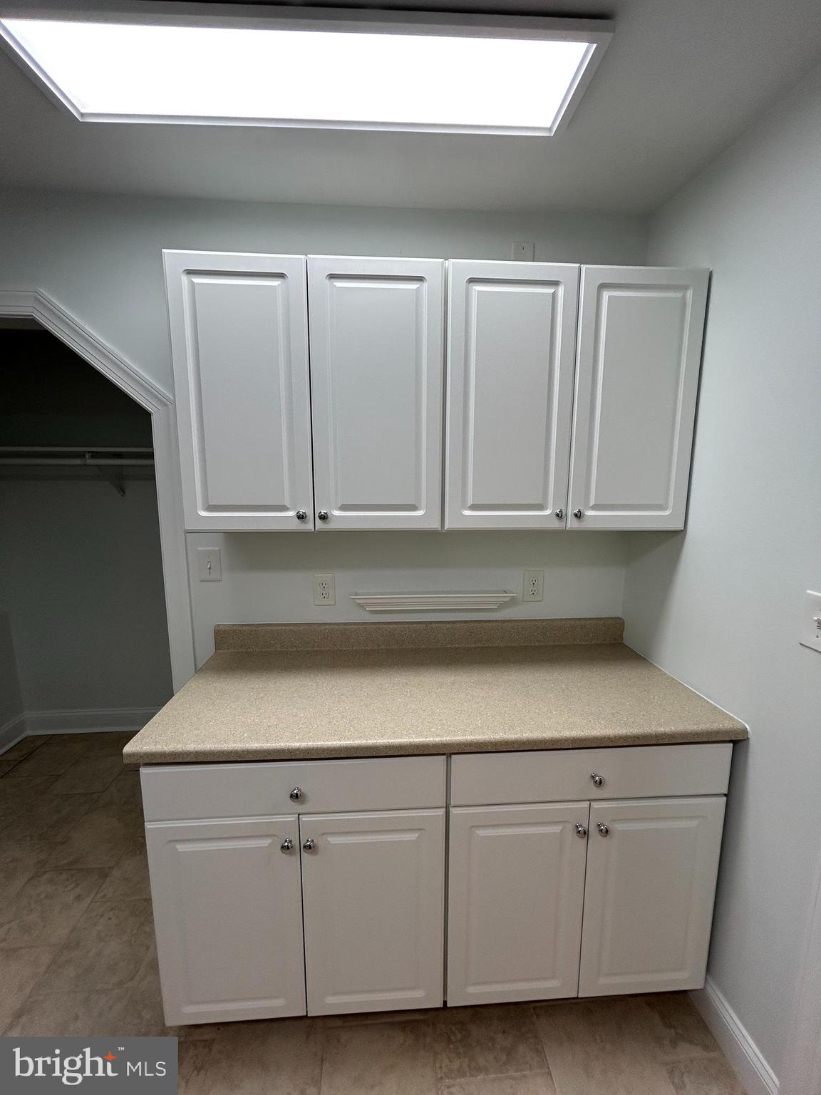 4101 Corbin Hall Lane Unit: BASEMENT APARTMENT