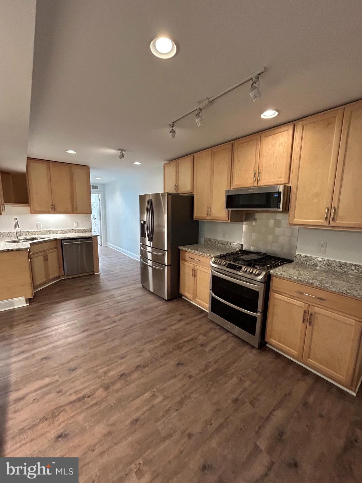 4101 Corbin Hall Lane Unit: BASEMENT APARTMENT