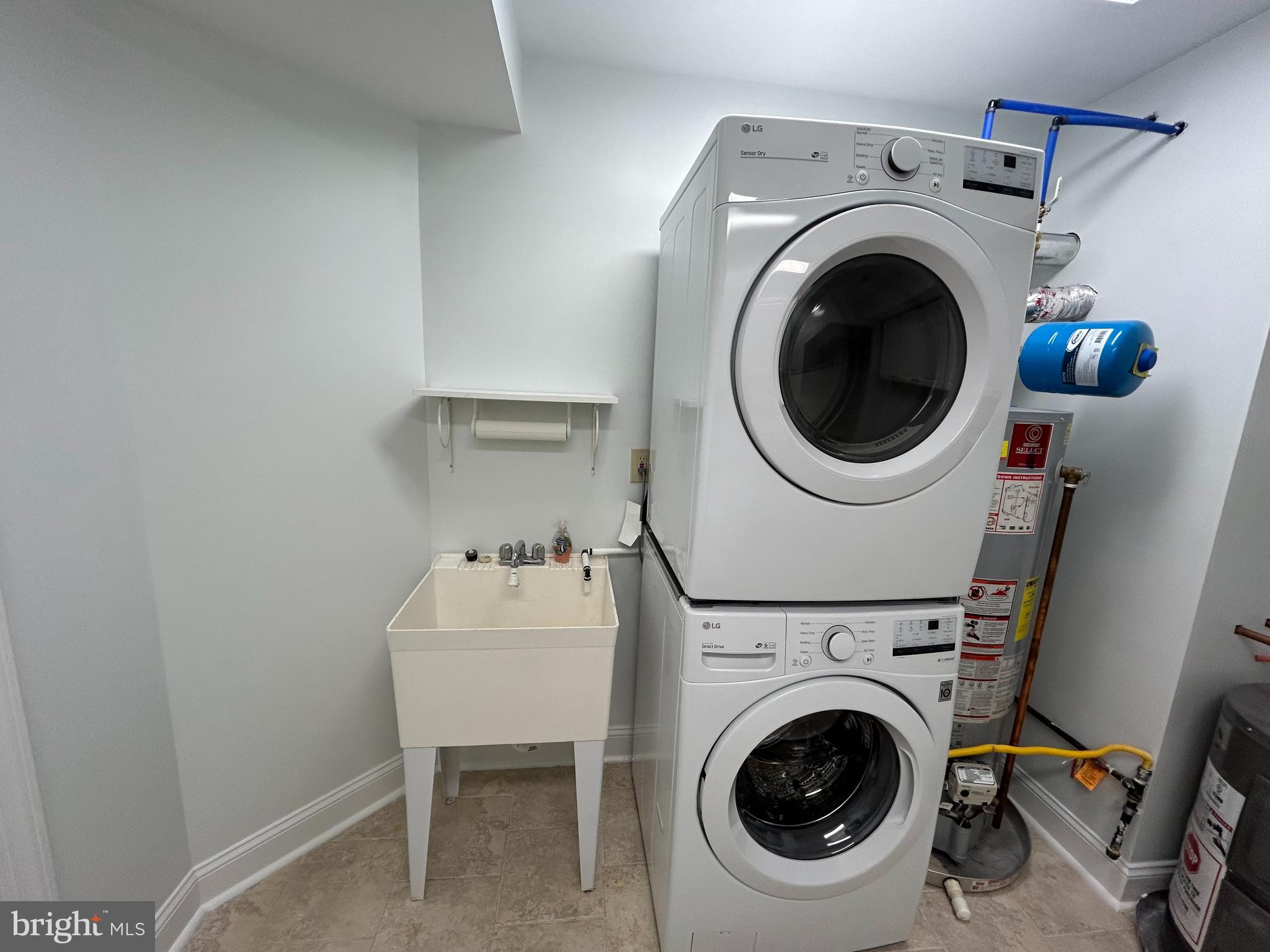 4101 Corbin Hall Lane Unit: BASEMENT APARTMENT