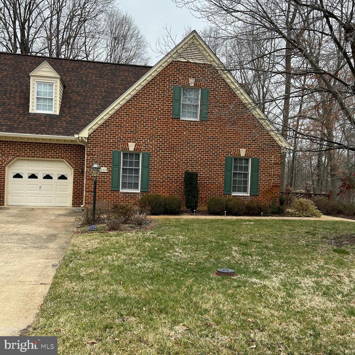 4101 Corbin Hall Lane Unit: BASEMENT APARTMENT