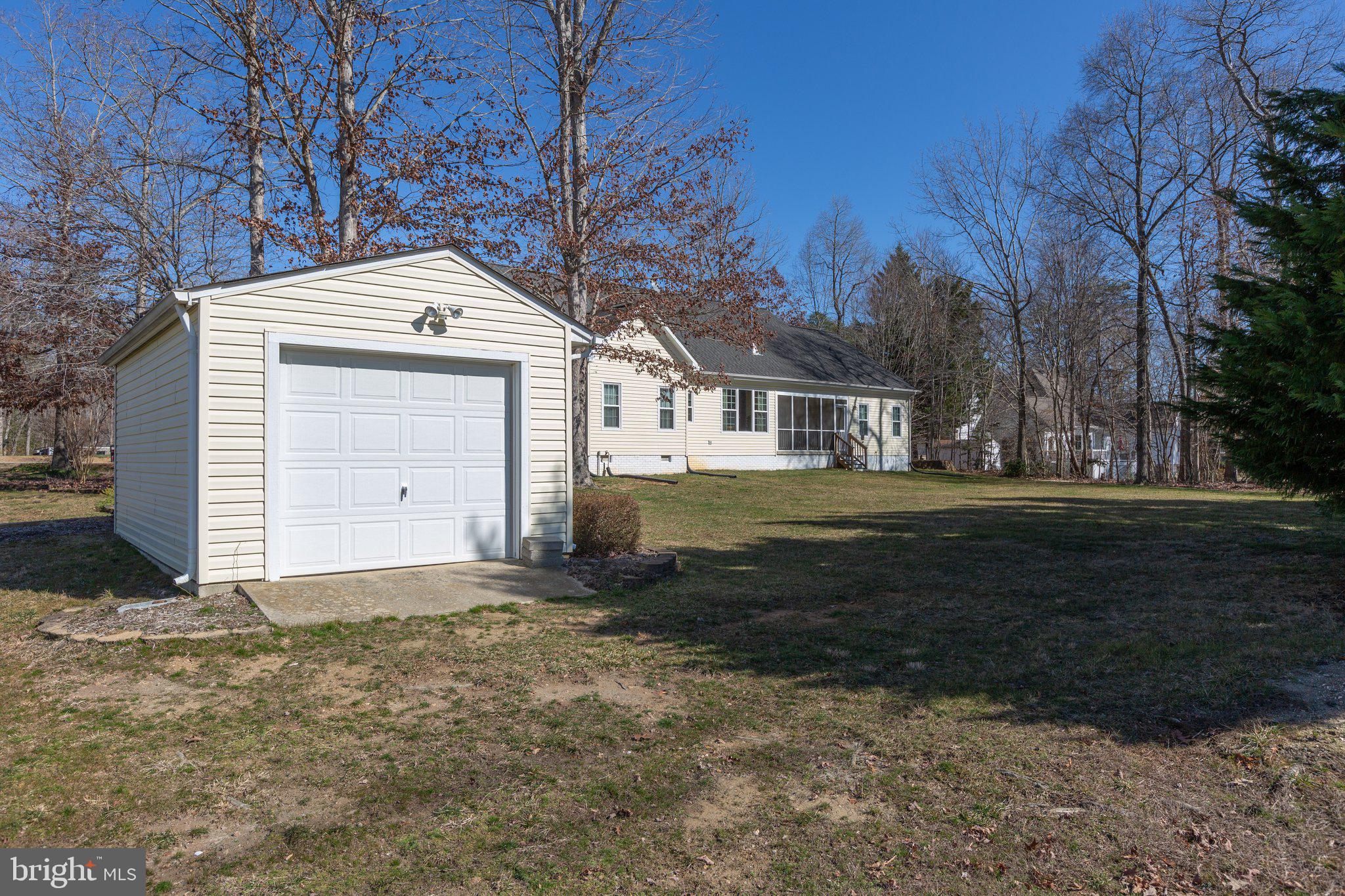 13008 Trench Ct