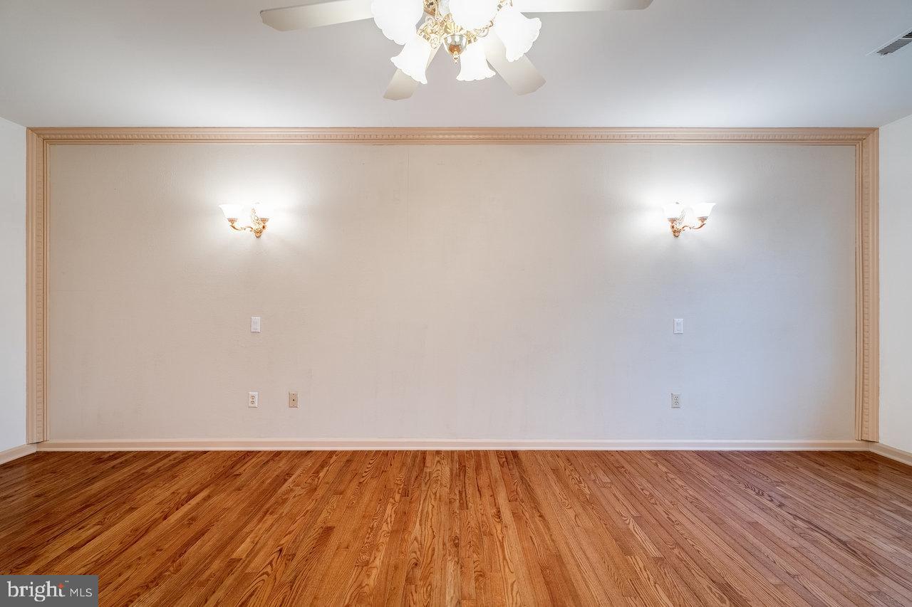 412 Breezewood Dr