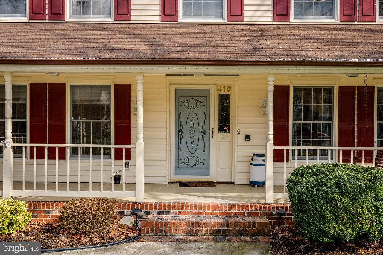412 Breezewood Dr