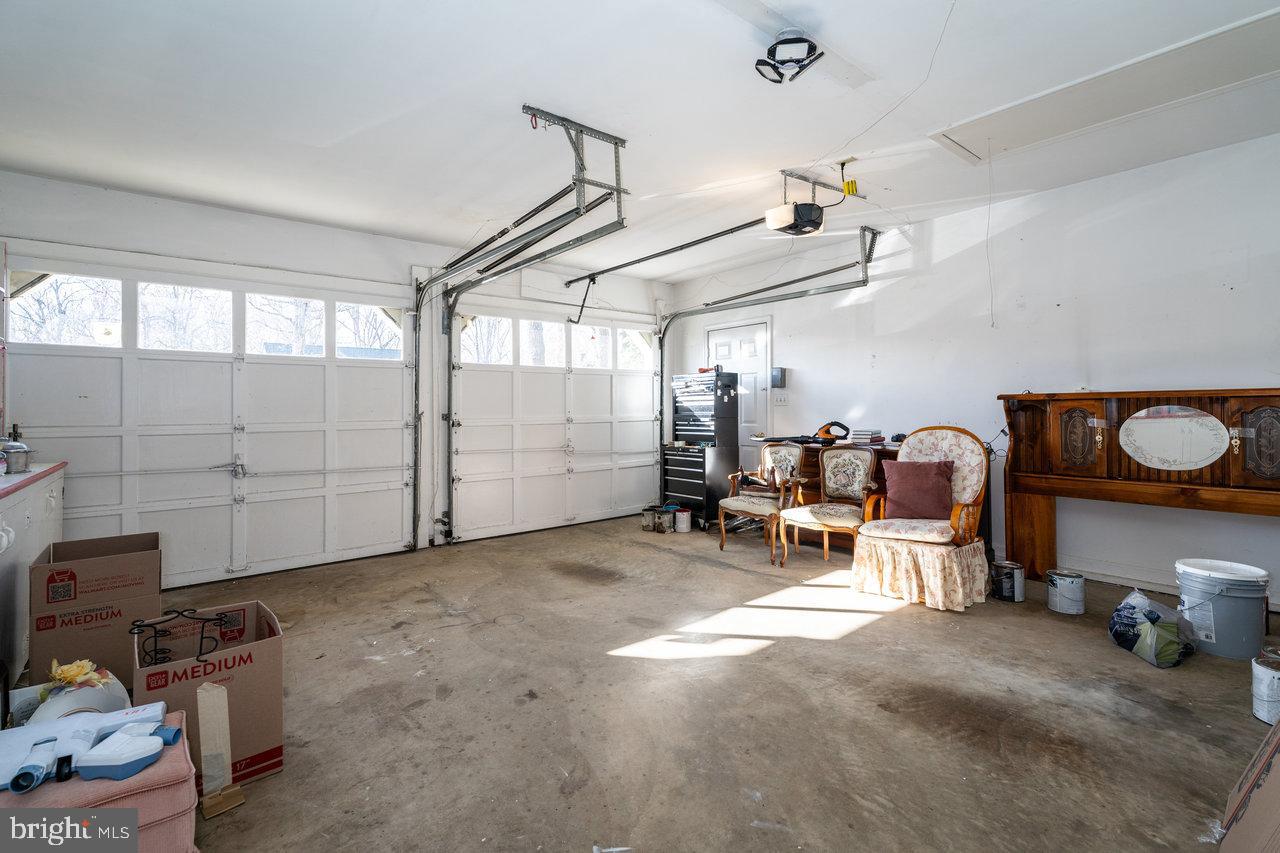 412 Breezewood Dr