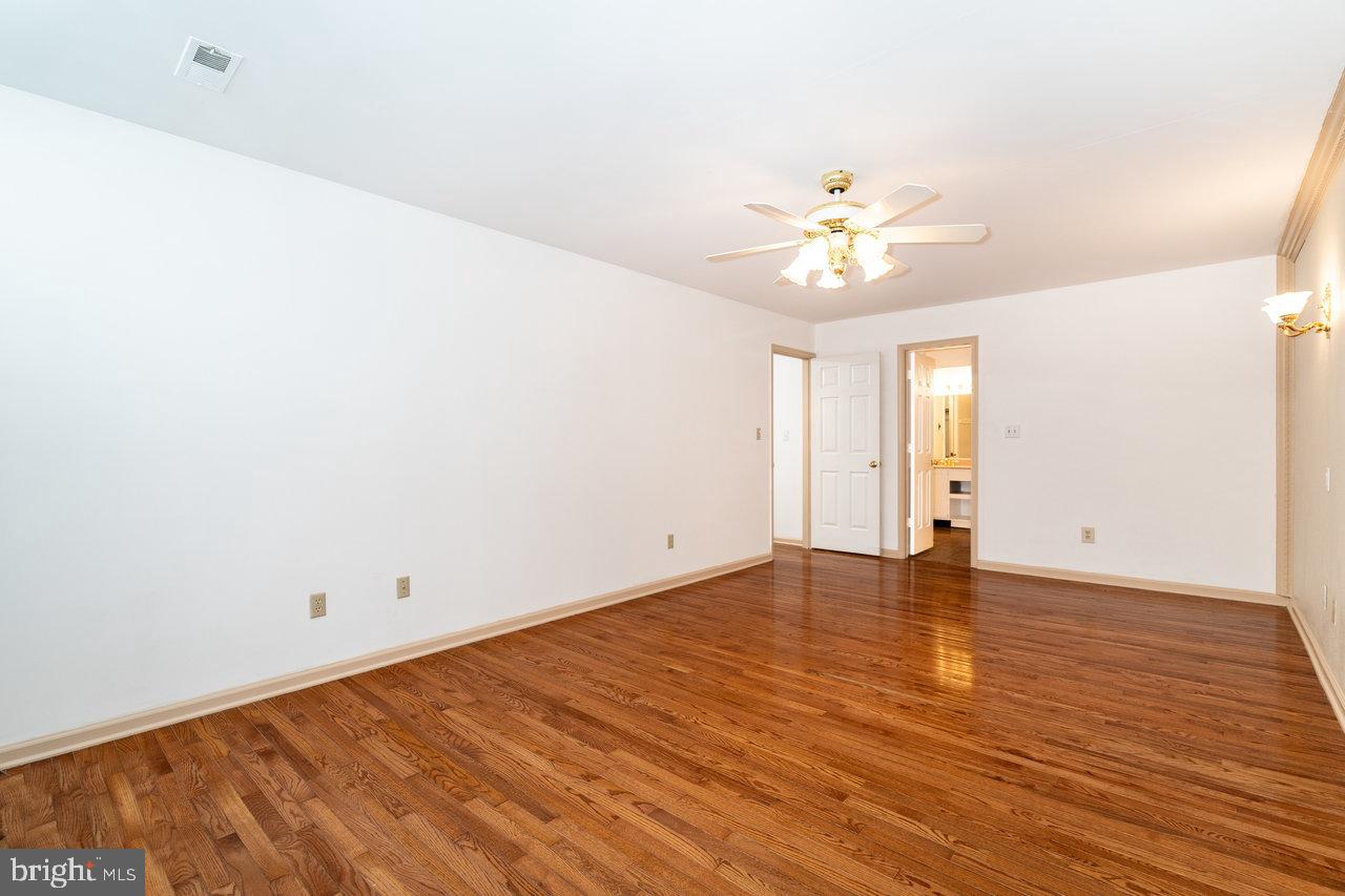 412 Breezewood Dr