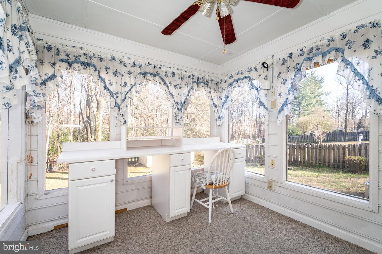 412 Breezewood Dr