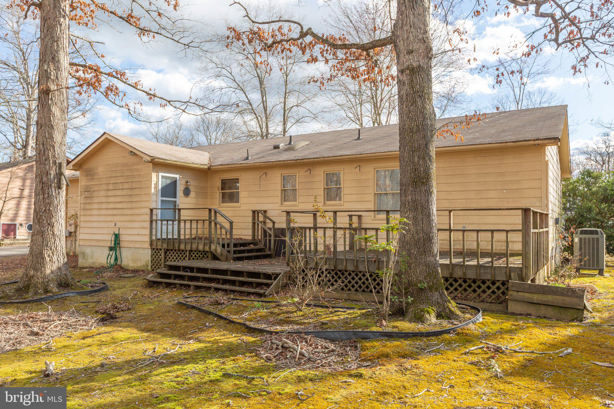 51 Lovett Dr