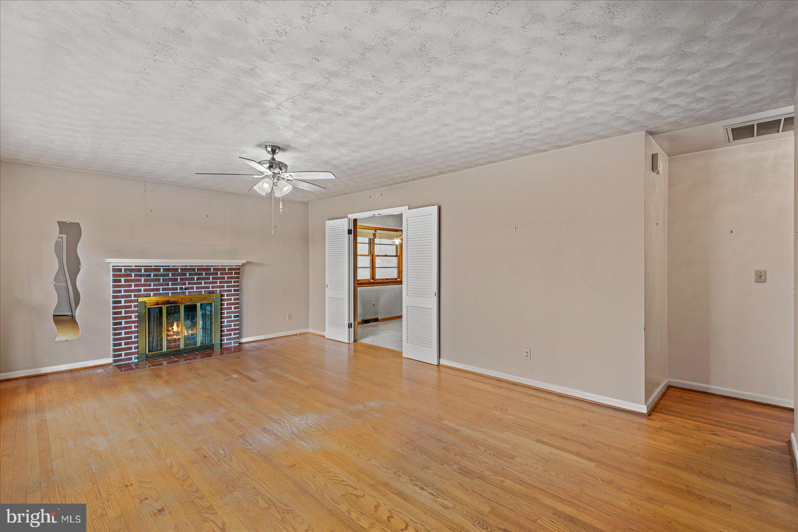 12401 Greengate Rd