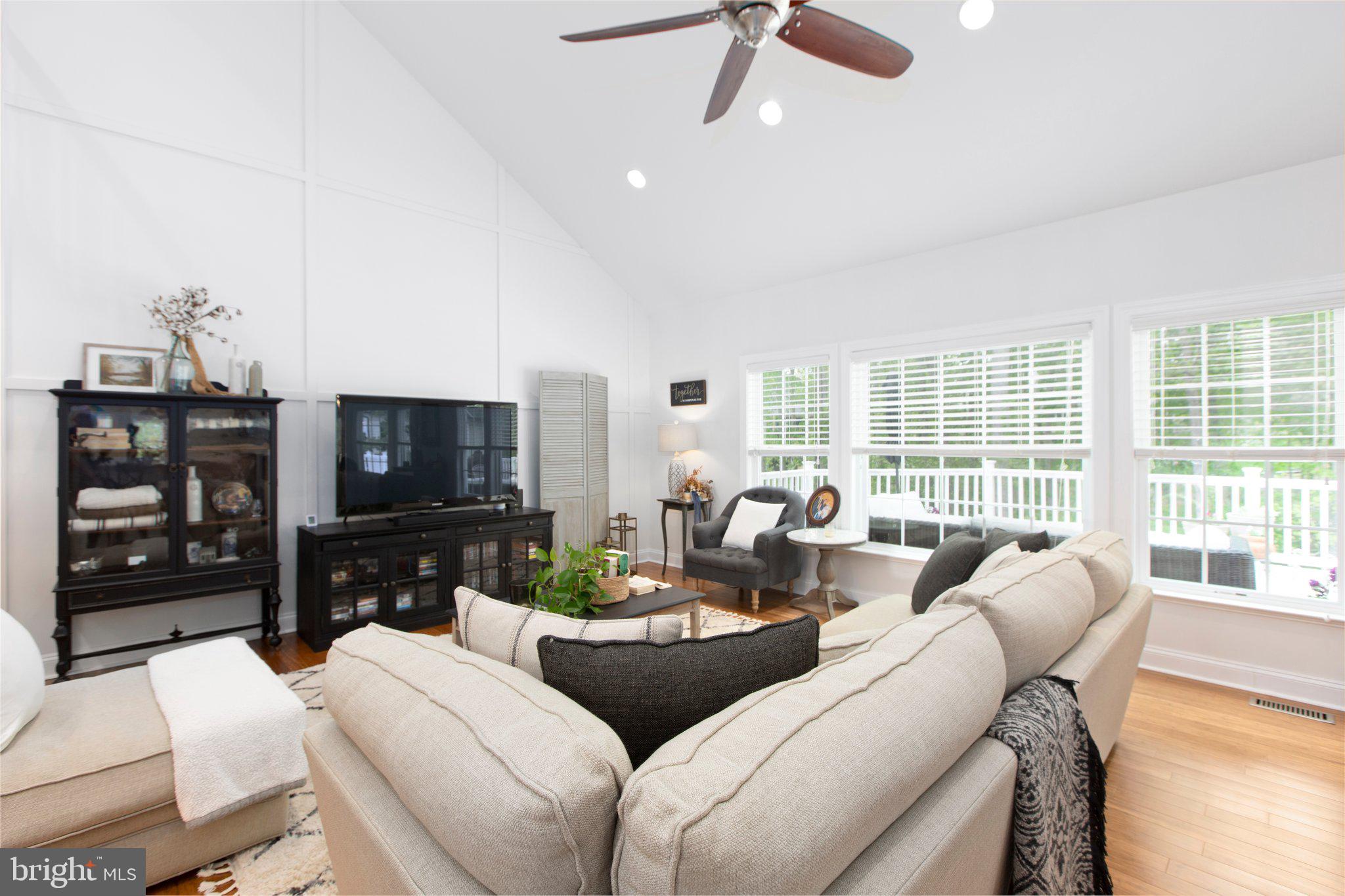 11403 Bluffs Rdg