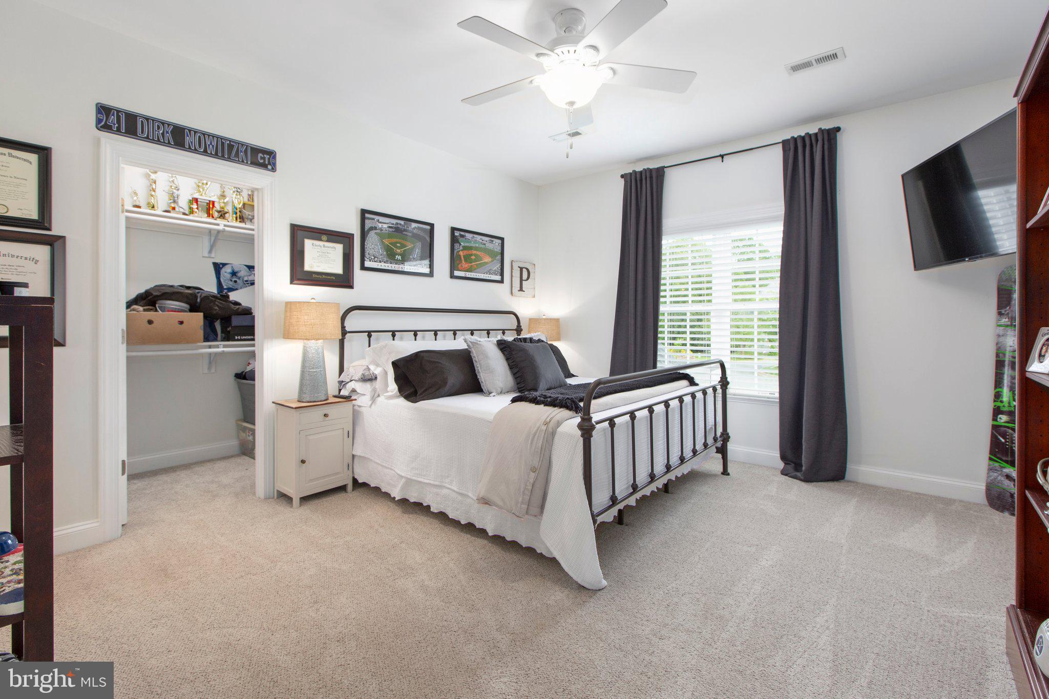 11403 Bluffs Rdg