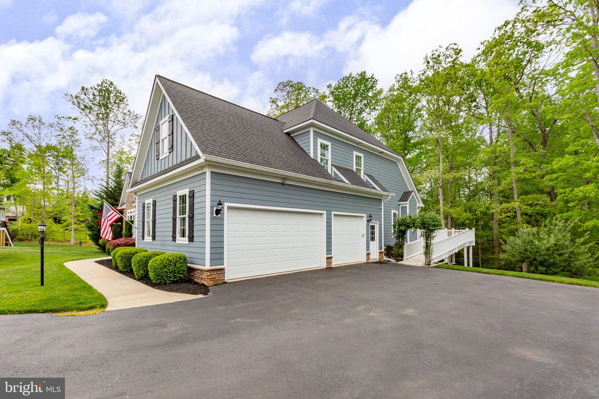 11403 Bluffs Rdg