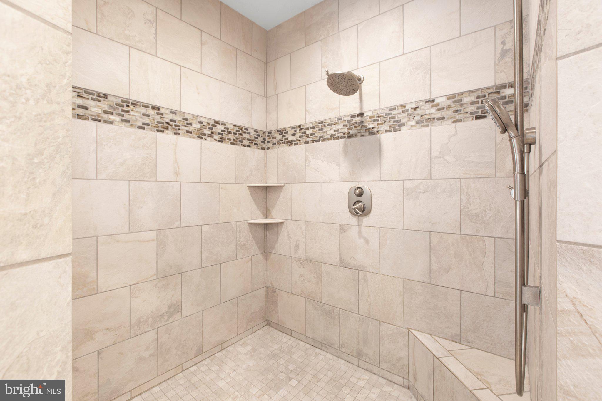 11403 Bluffs Rdg