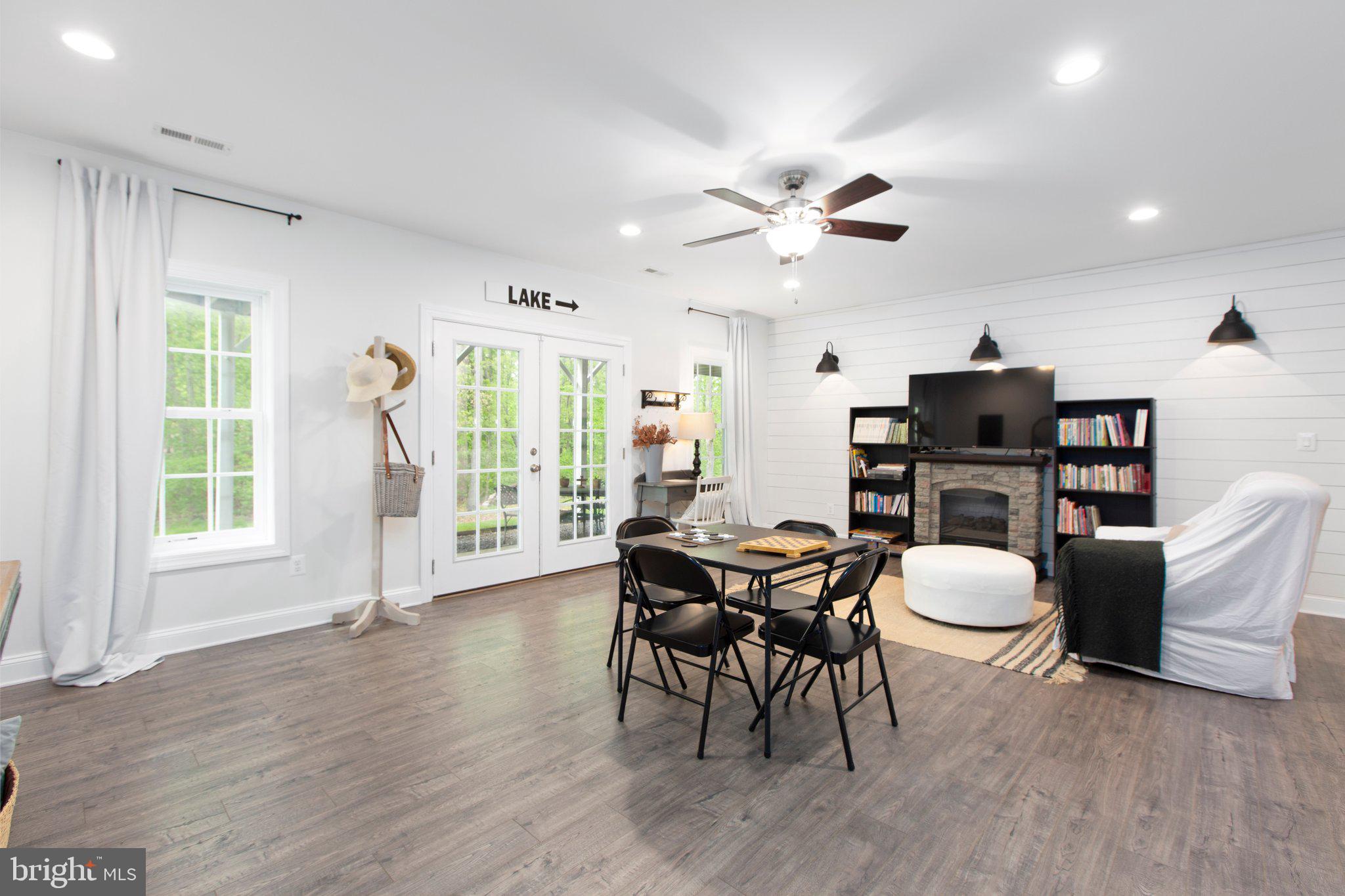 11403 Bluffs Rdg