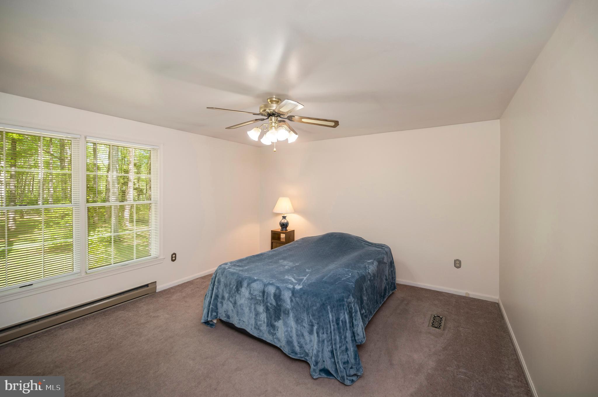 10231 Shawnee Ln