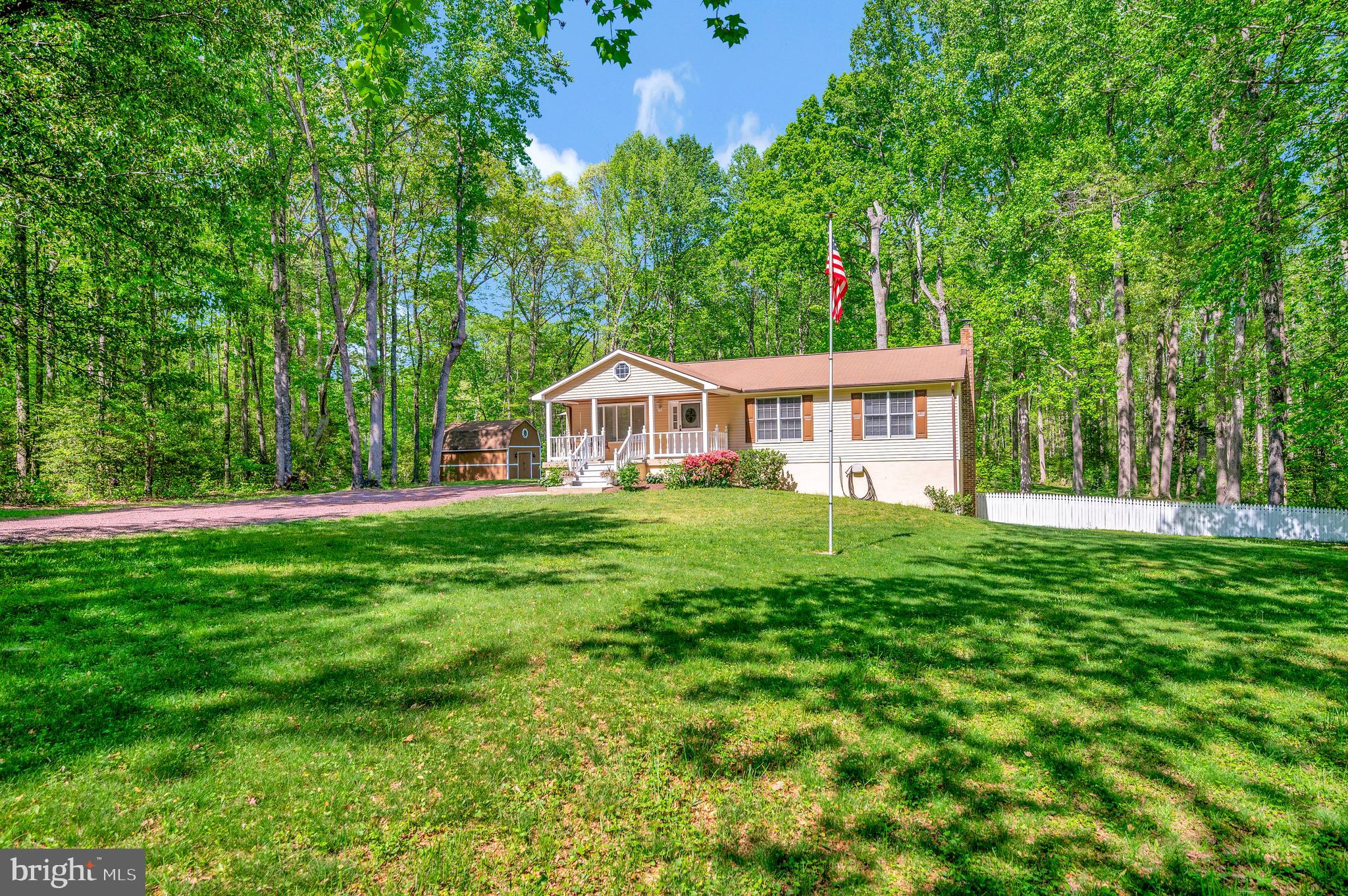10231 Shawnee Ln