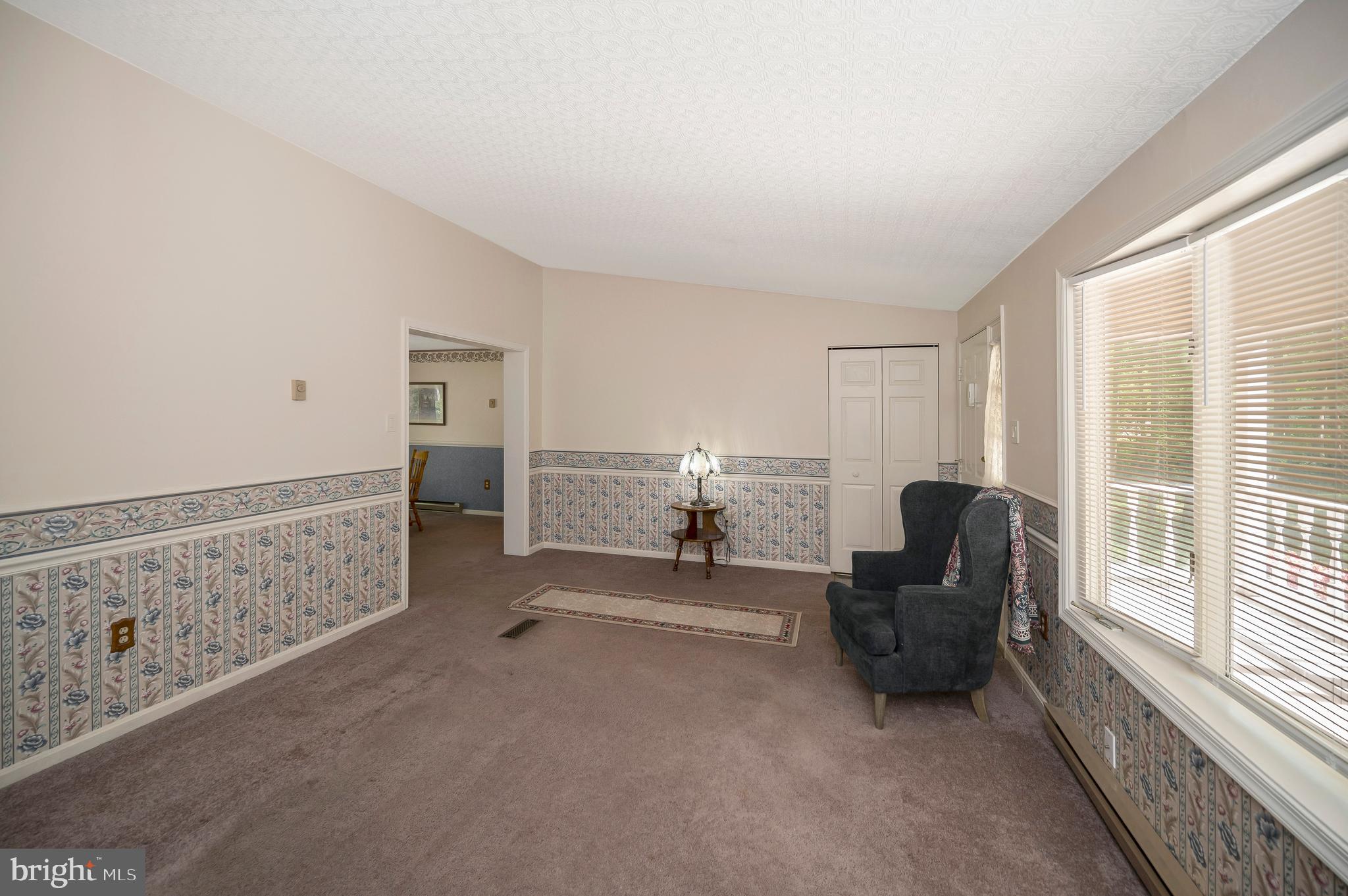 10231 Shawnee Ln