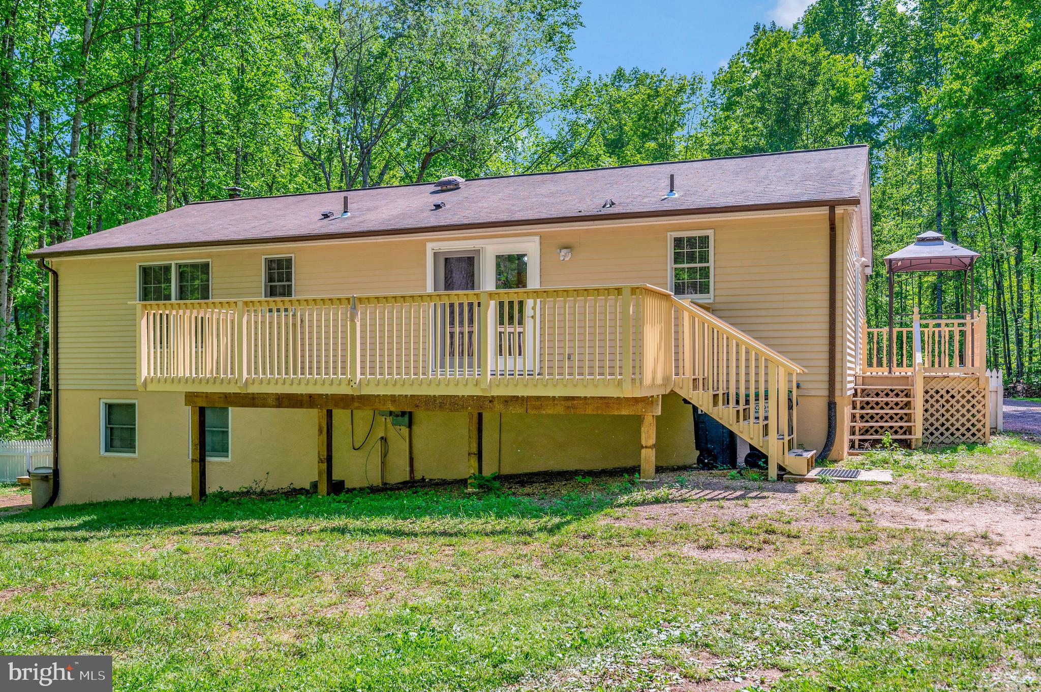 10231 Shawnee Ln