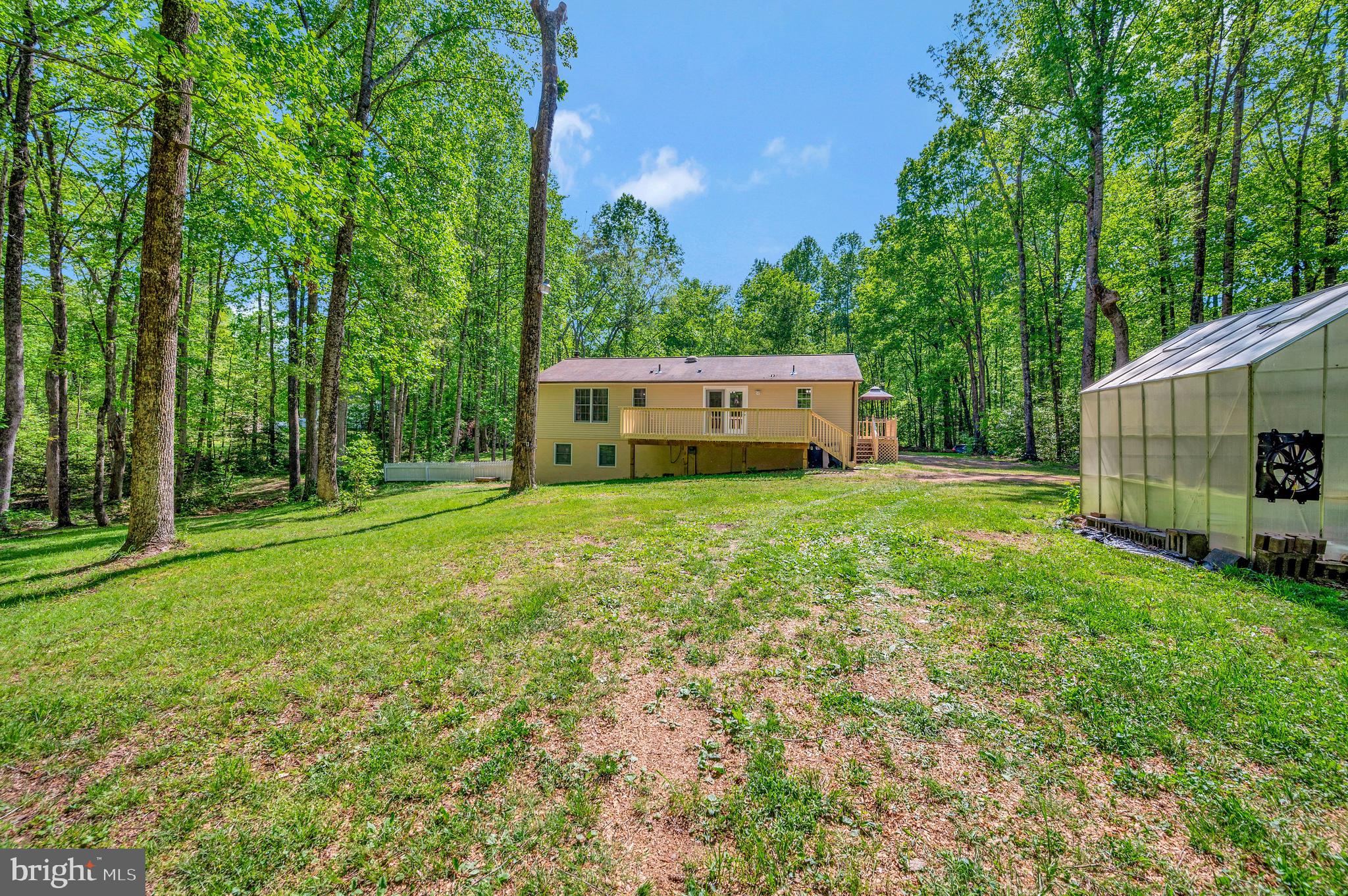 10231 Shawnee Ln