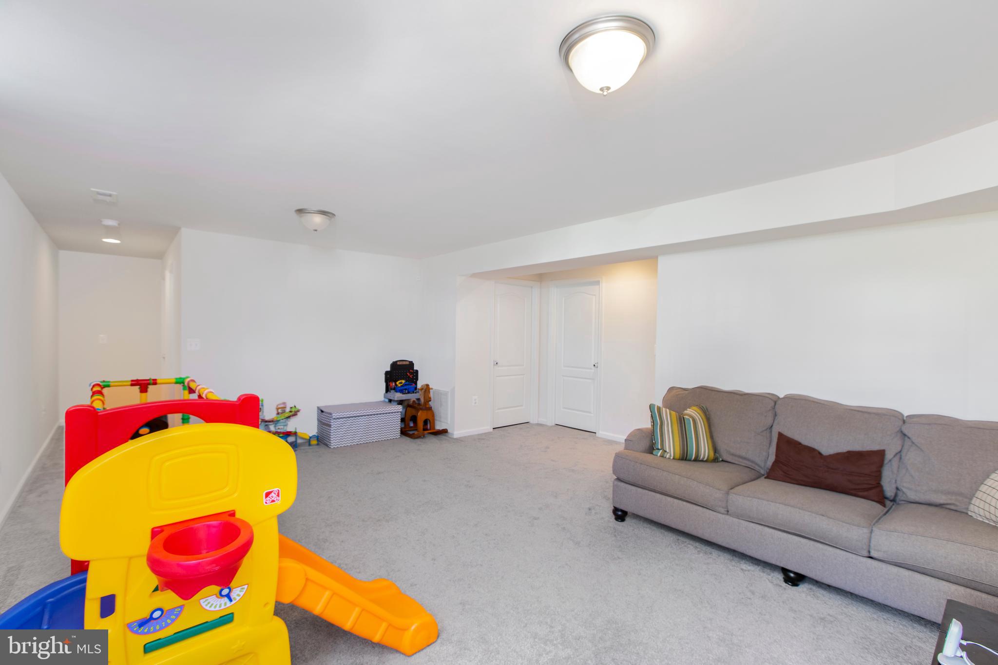 9723 Rockwell Rd