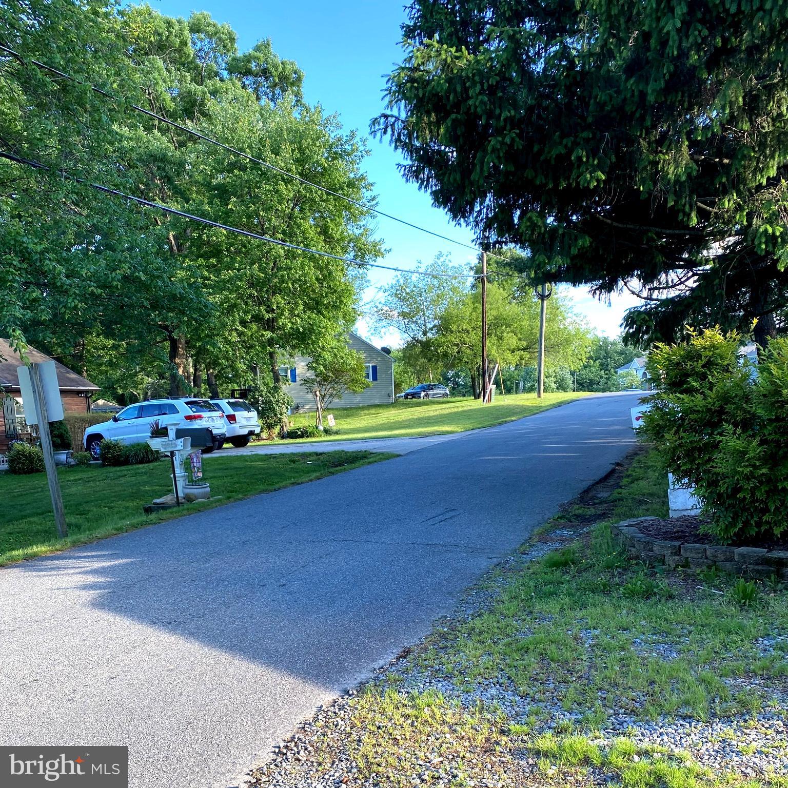 11900 N Dickinson Dr