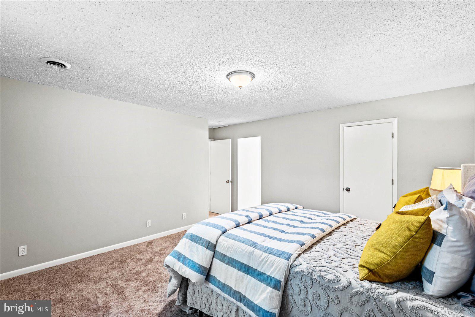 114 Spotslee Dr
