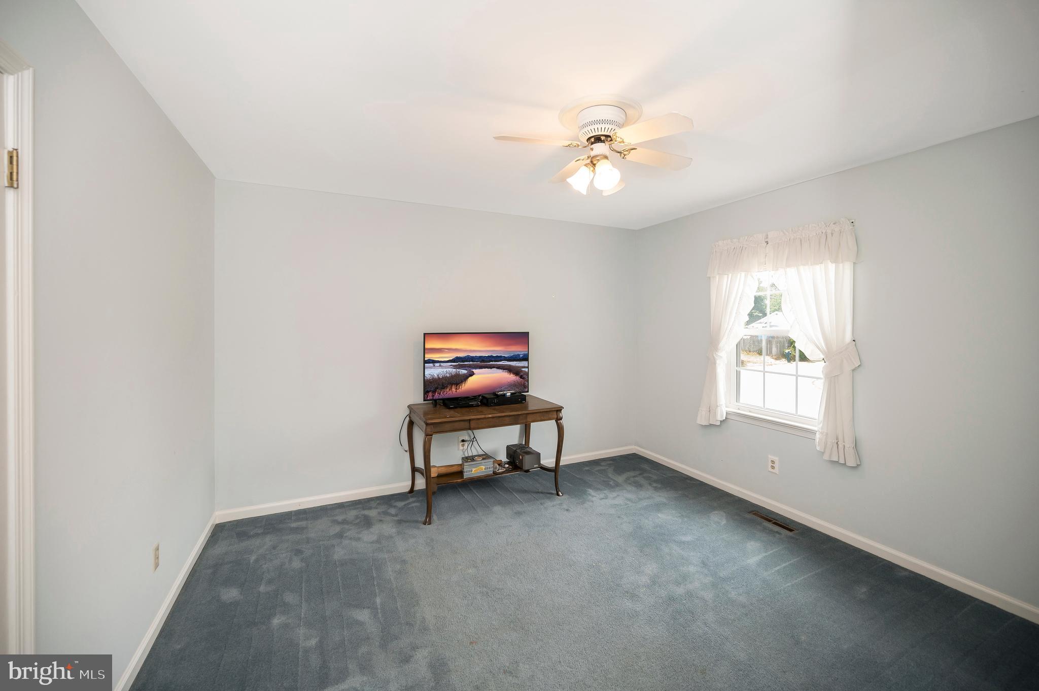11907 Kennedy Ln