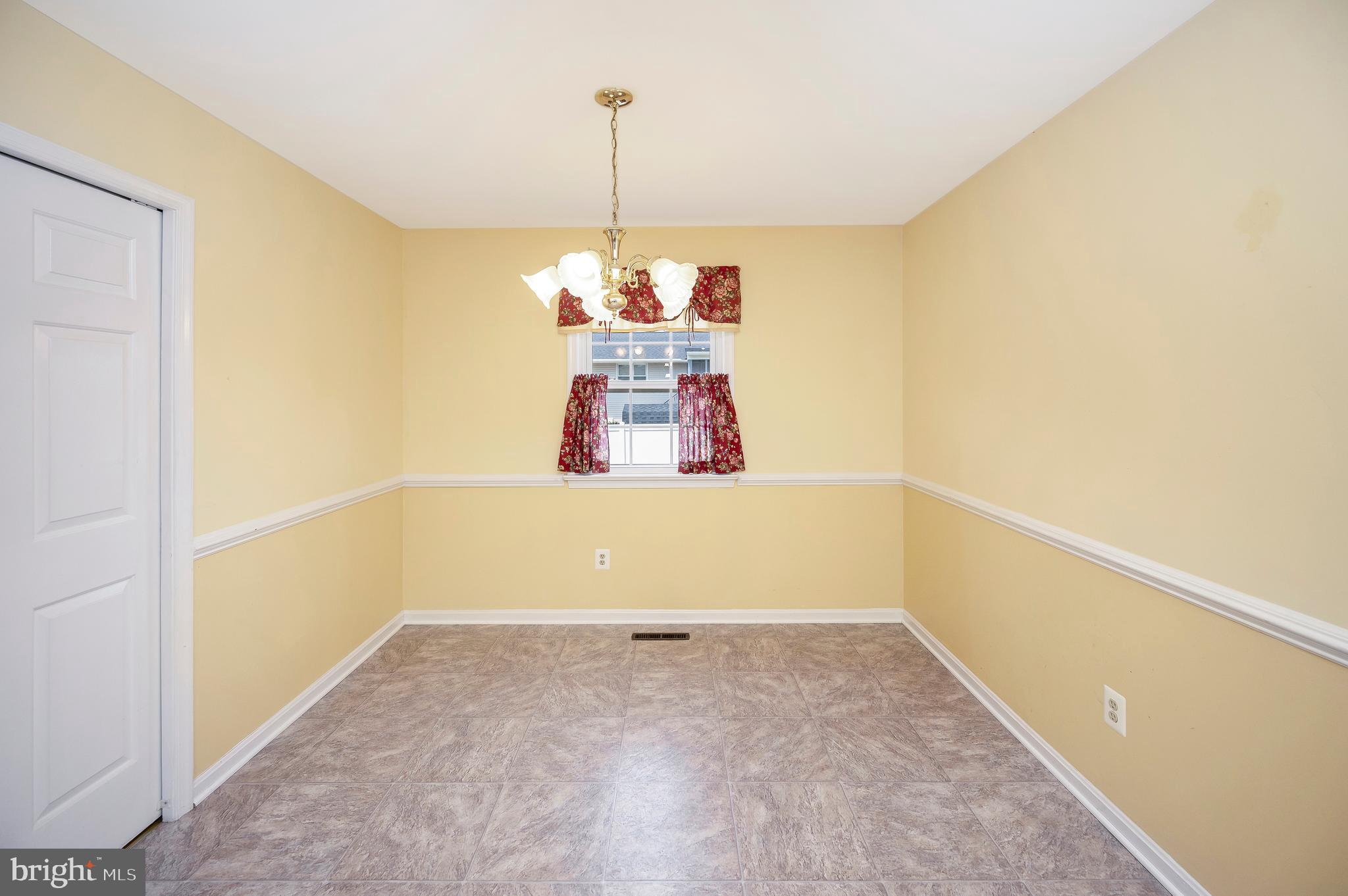 11907 Kennedy Ln
