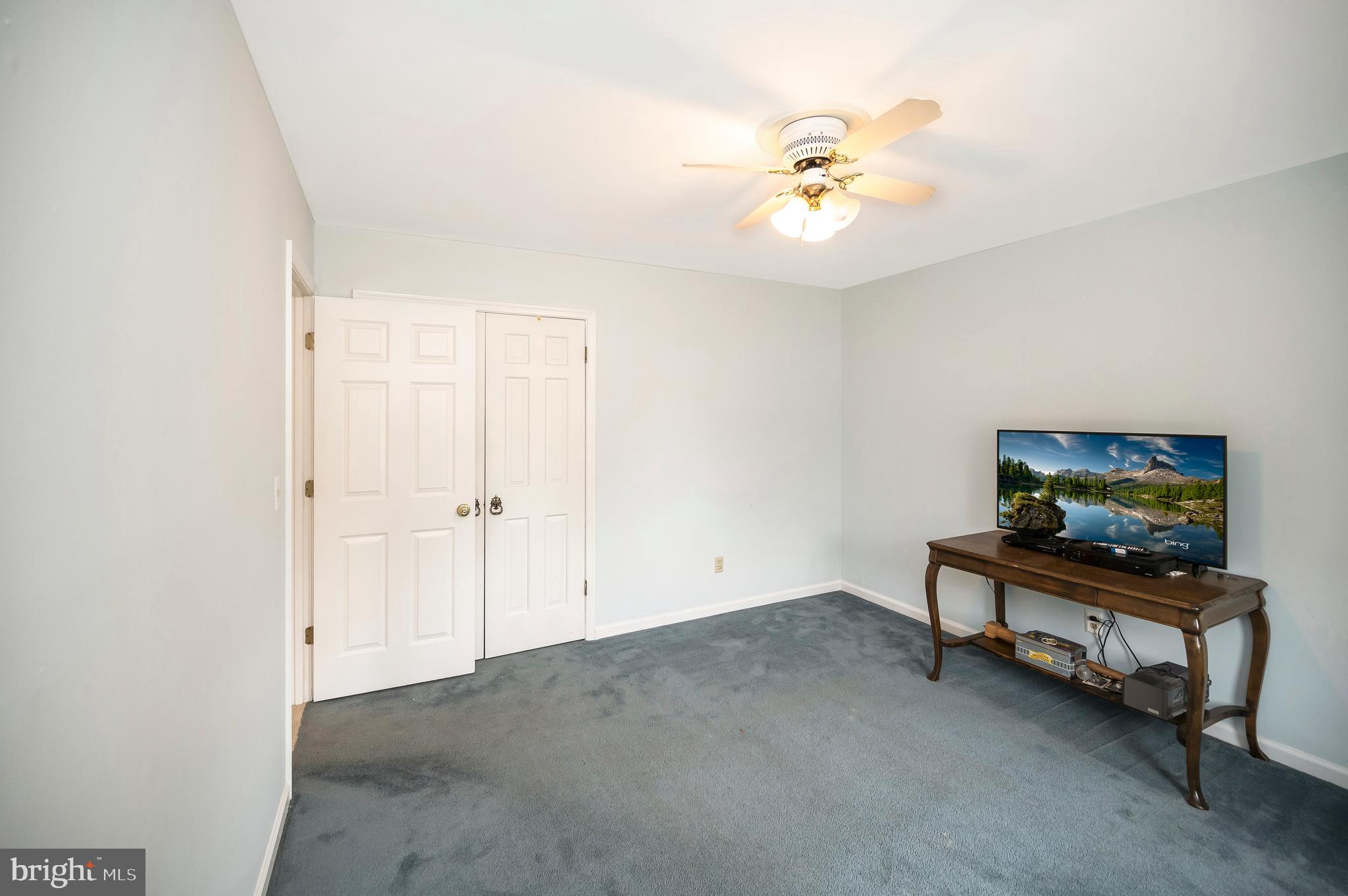 11907 Kennedy Ln