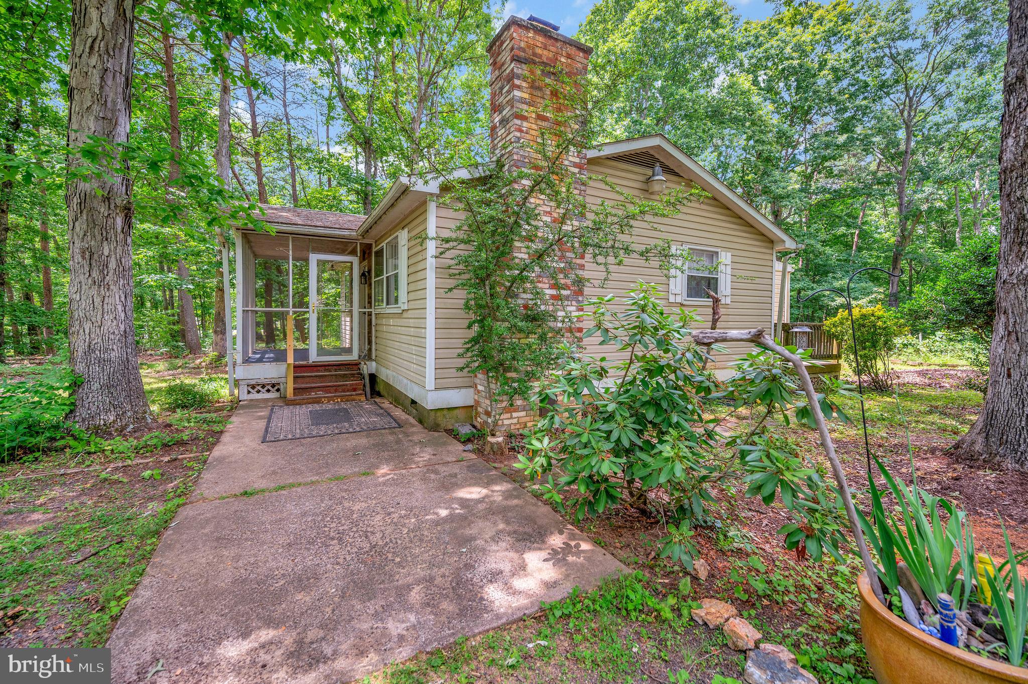 13709 Black Meadow Rd