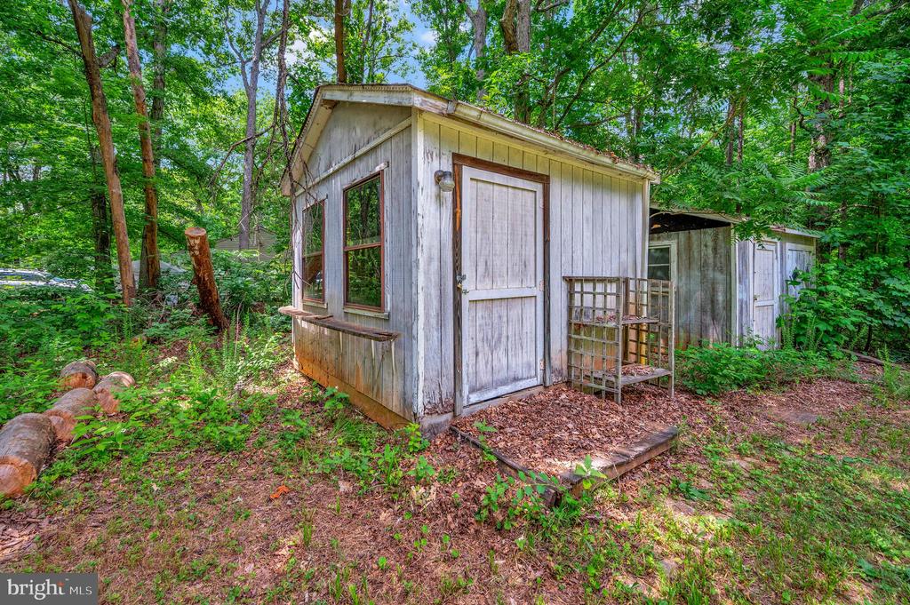 13709 Black Meadow Rd