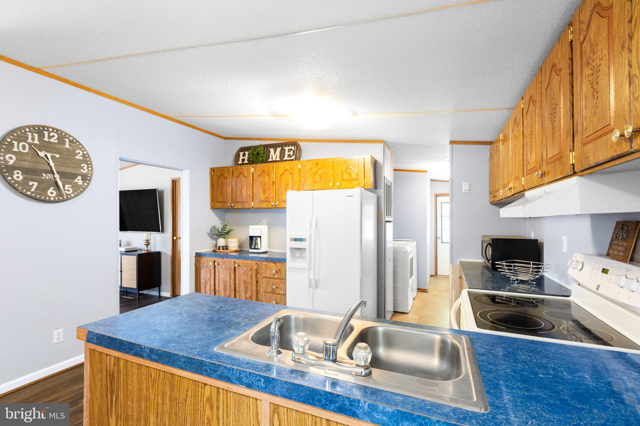 3219 Danbury Cir