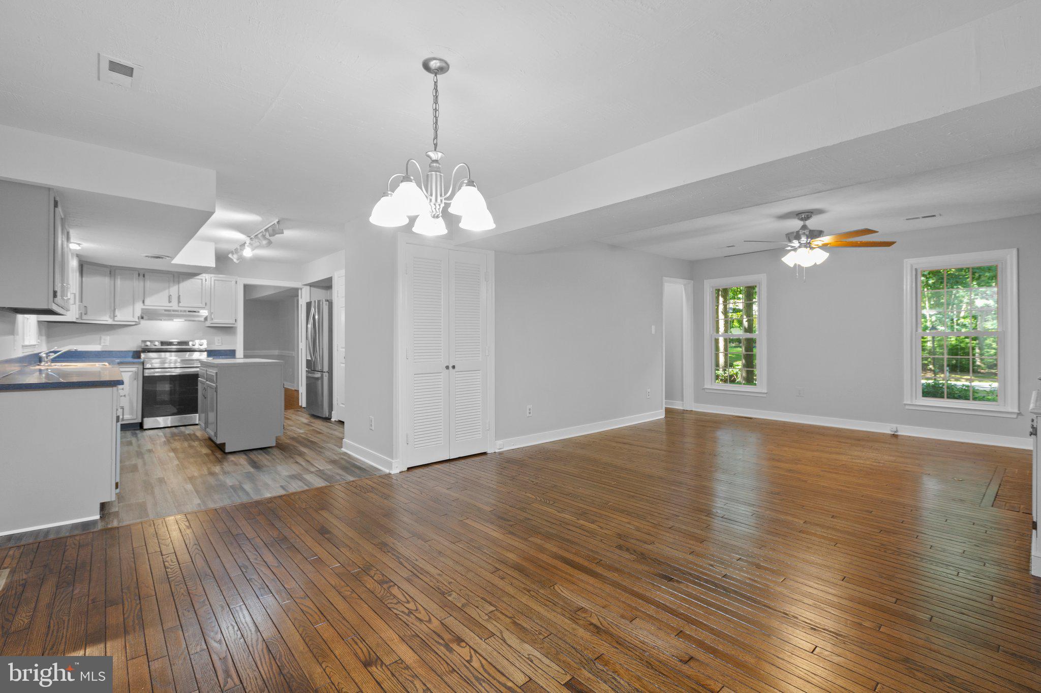 109 Broadfield Ln
